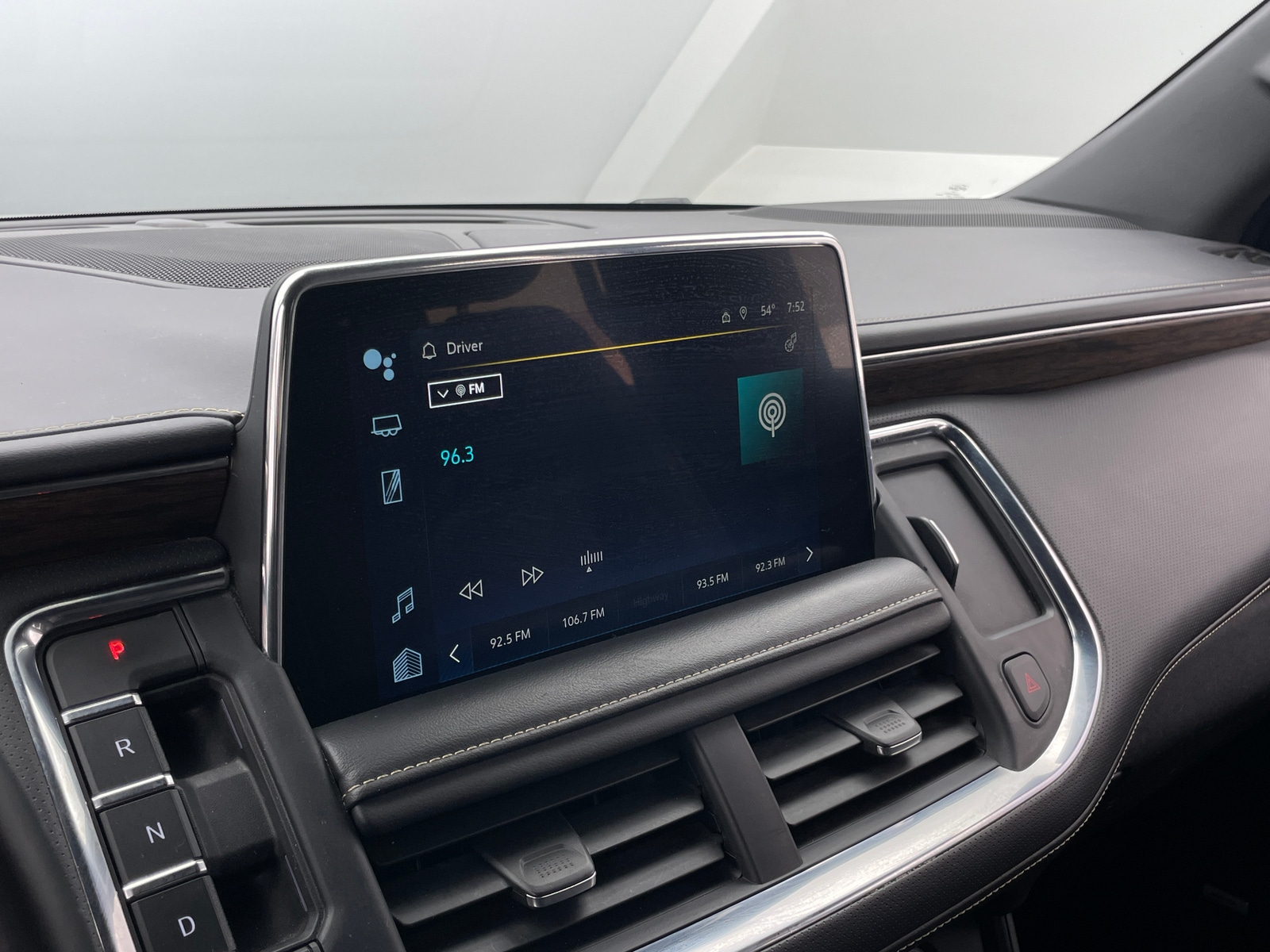 Thumbnail: 2023 Chevrolet Tahoe - 3