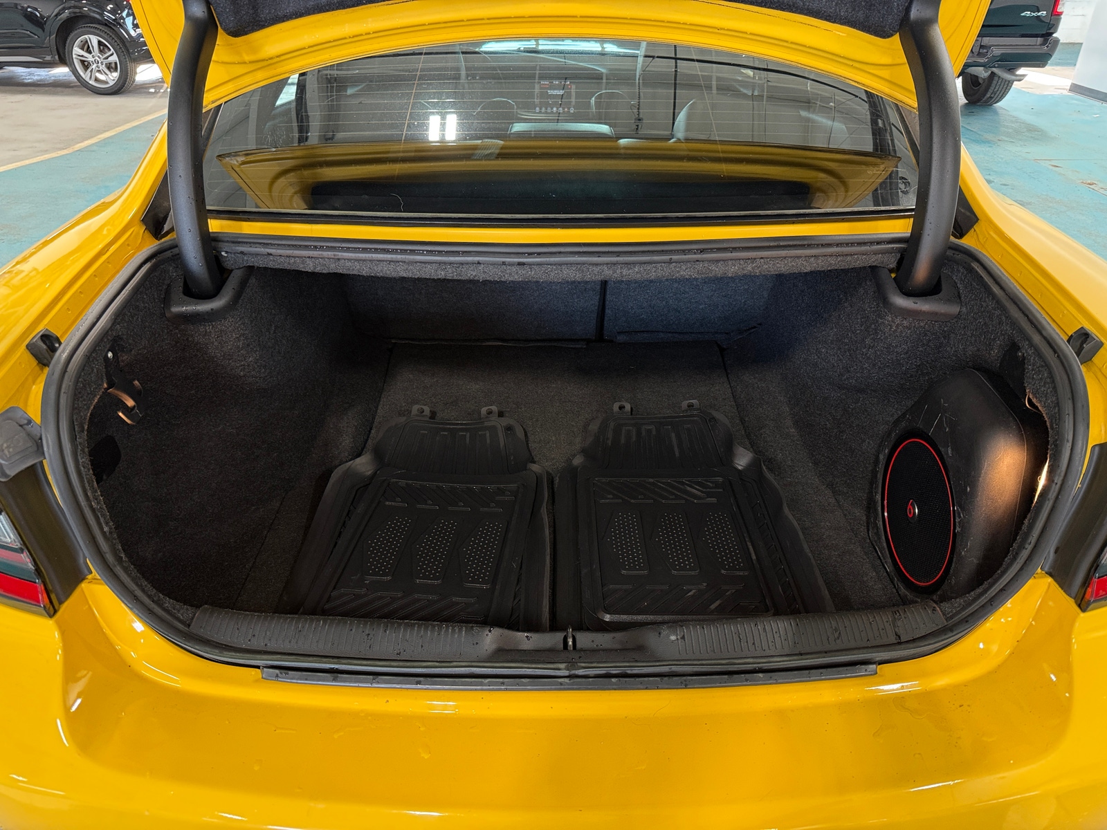 Thumbnail: 2017 Dodge Charger - 6