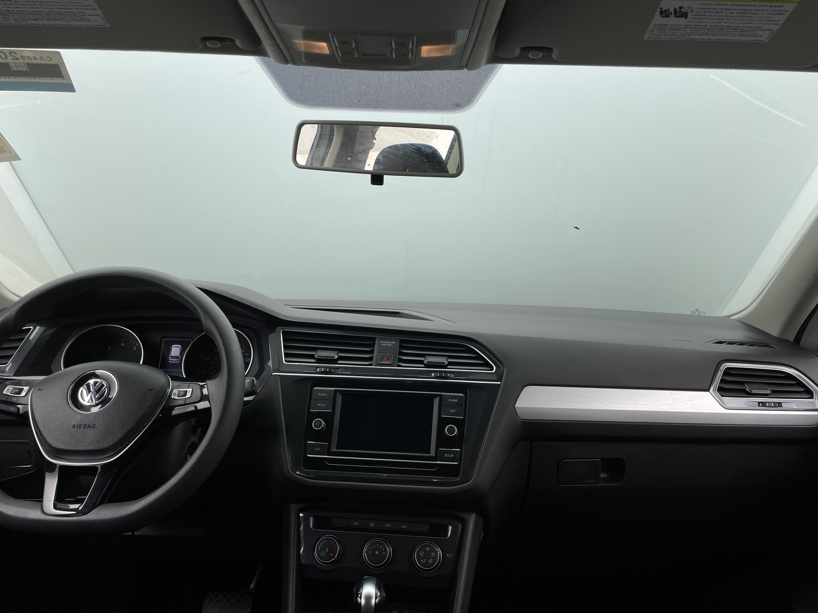 Thumbnail: 2019 Volkswagen Tiguan - 3