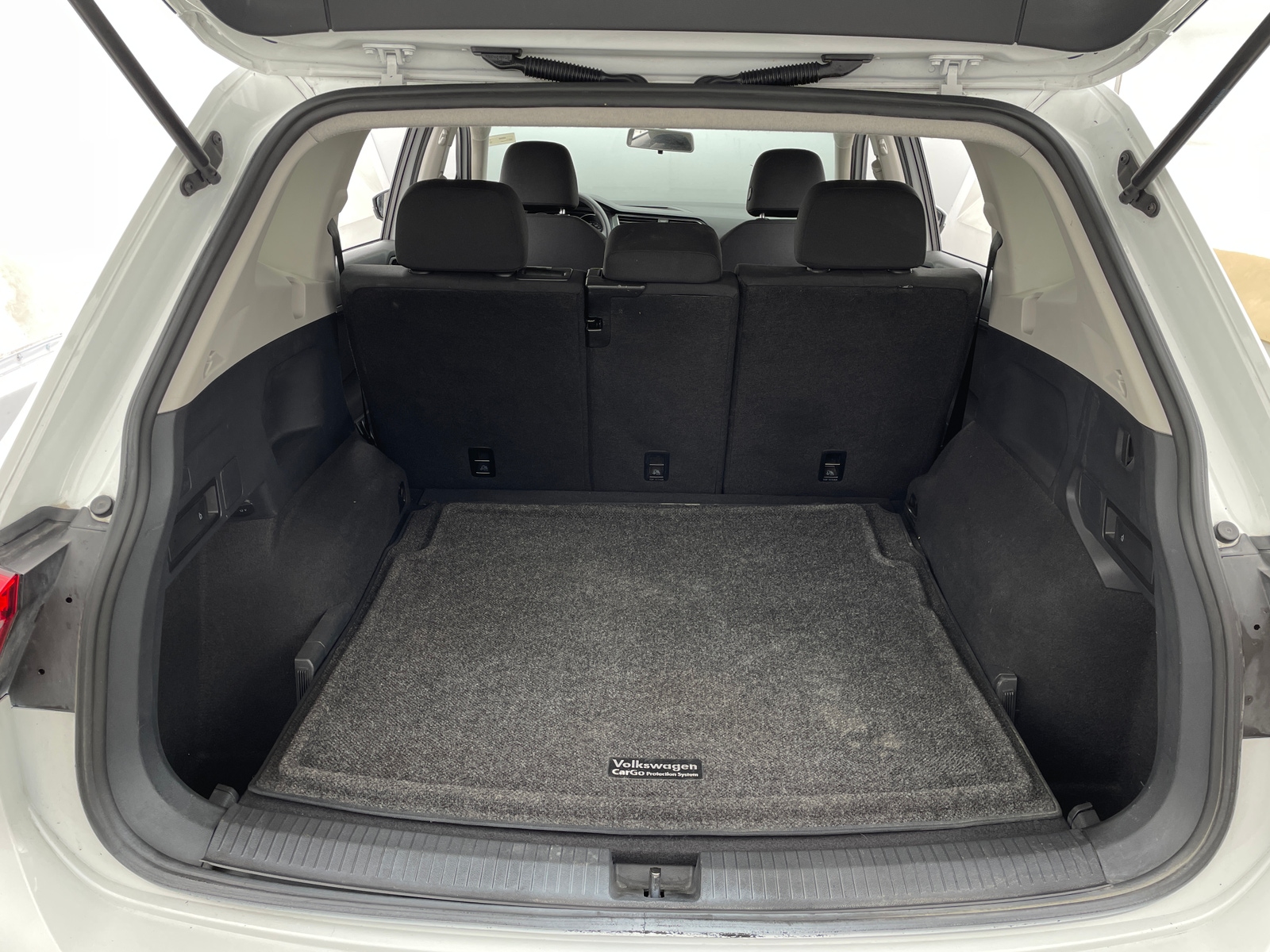 Thumbnail: 2019 Volkswagen Tiguan - 7