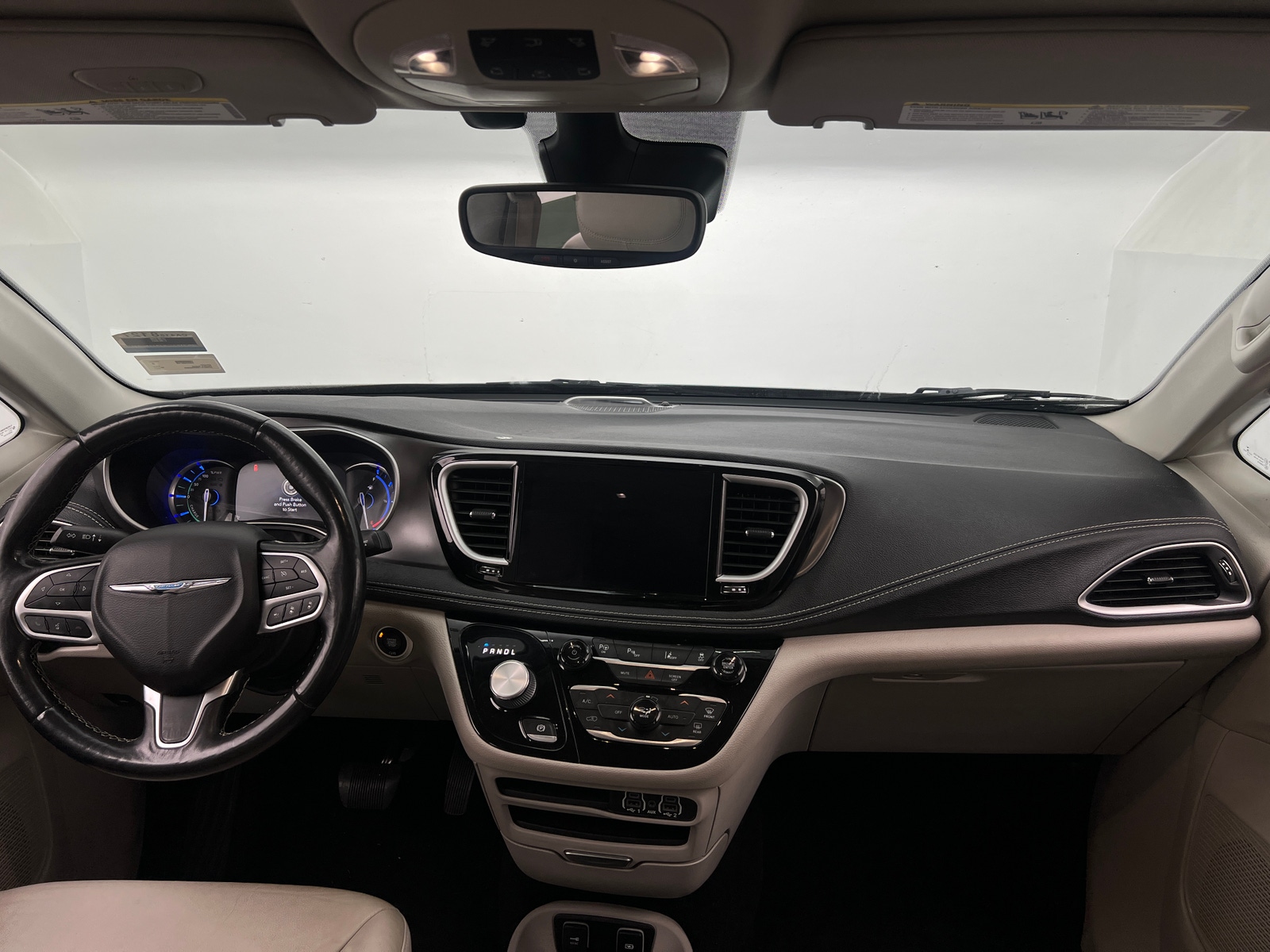 Thumbnail: 2021 Chrysler Pacifica - 2