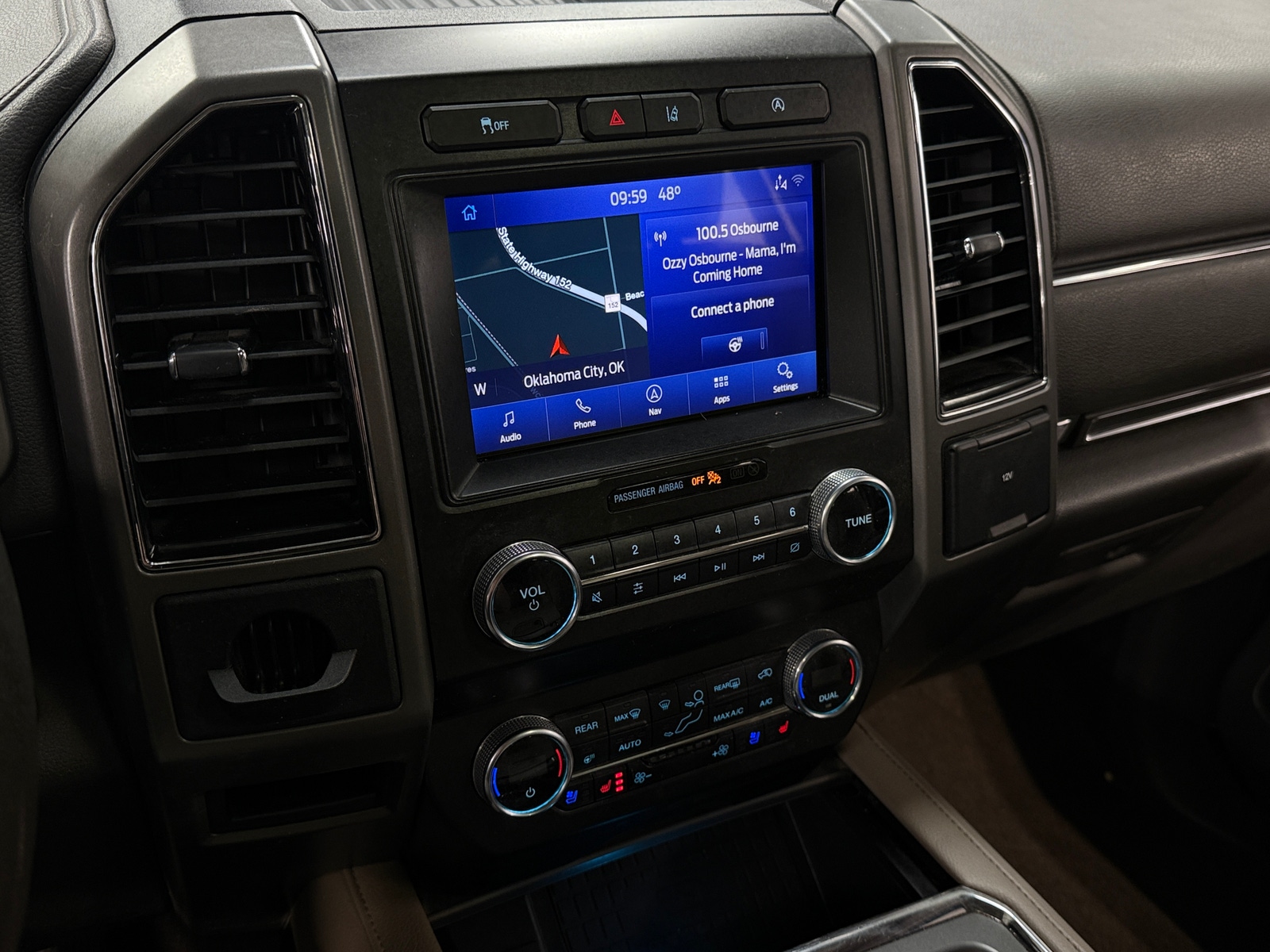 Thumbnail: 2020 Ford Expedition - 4