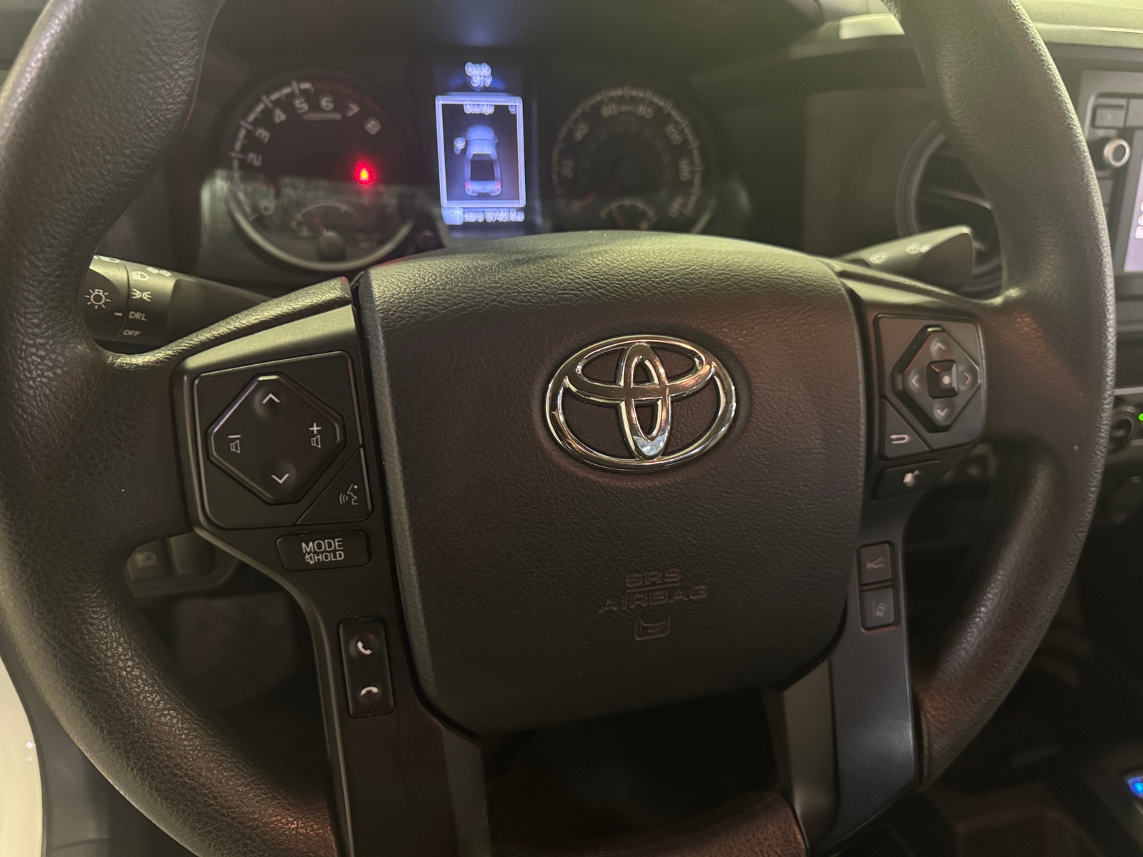 Thumbnail: 2018 Toyota Tacoma - 5