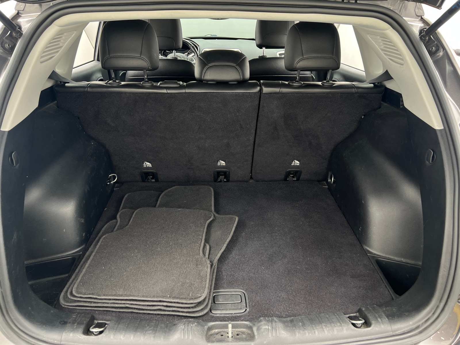 Thumbnail: 2020 Jeep Compass - 7