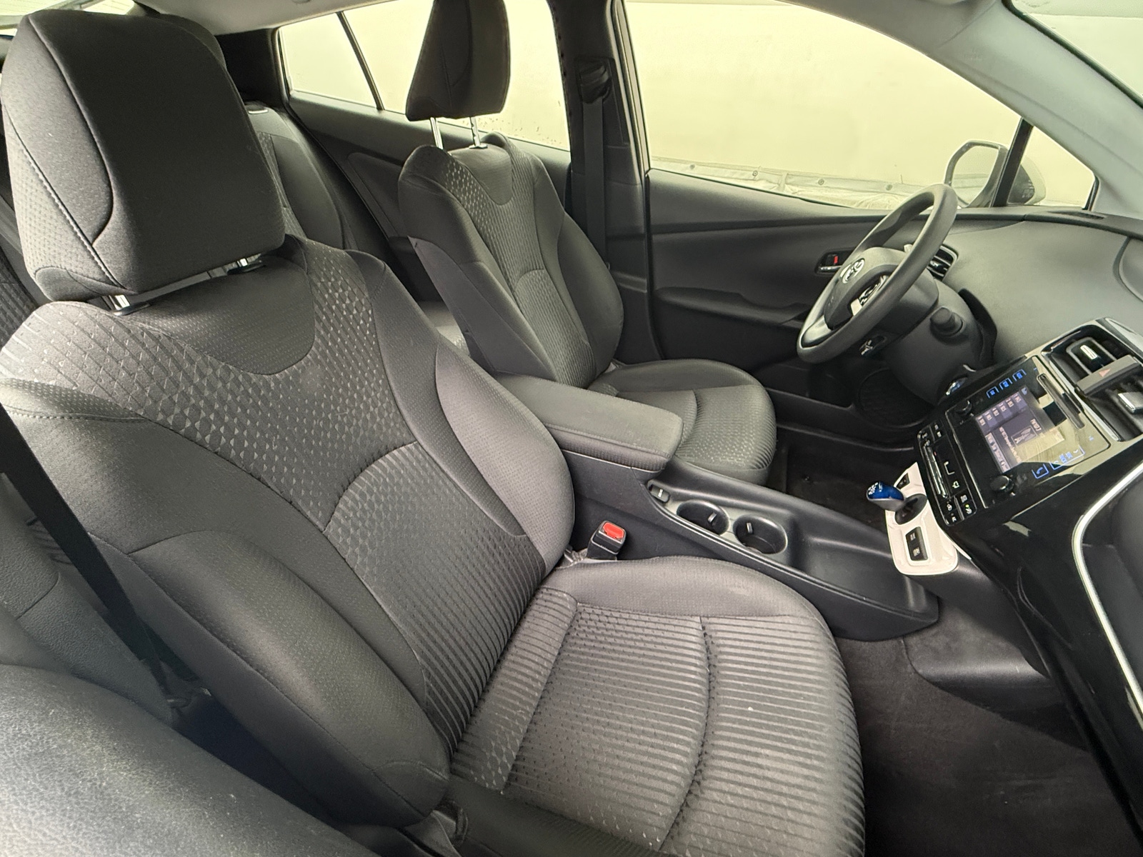 Thumbnail: 2016 Toyota Prius - 2