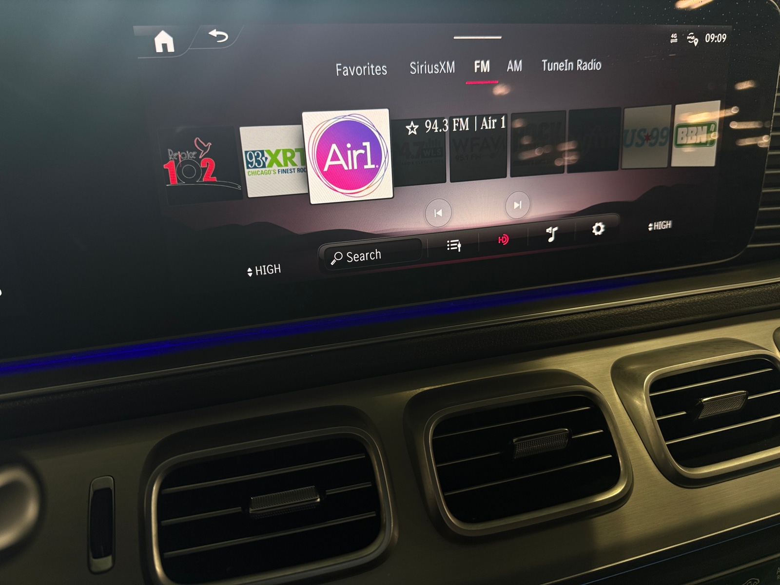 Thumbnail: 2025 Mercedes-Benz GLE - 3