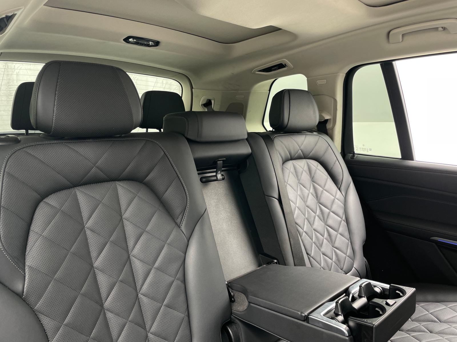 Thumbnail: 2025 BMW X7 - 5