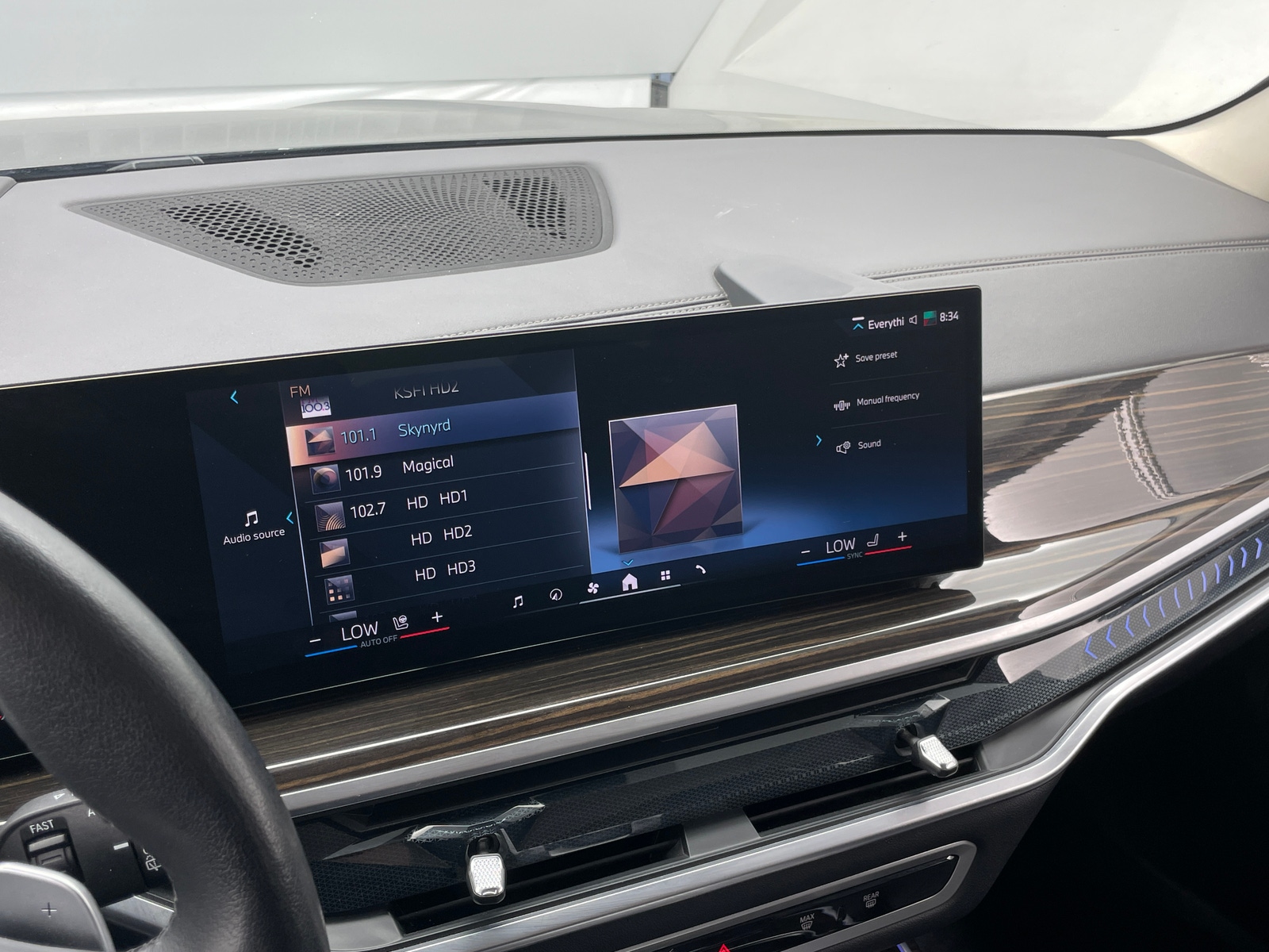 Thumbnail: 2025 BMW X7 - 3