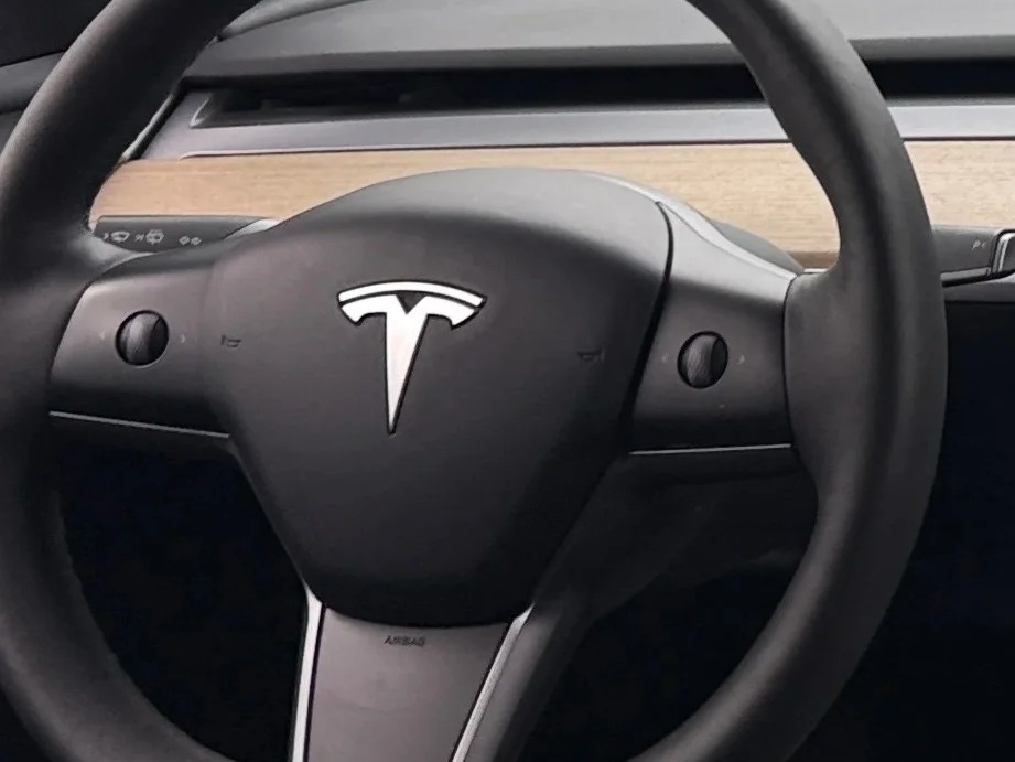 Thumbnail: 2023 Tesla Model Y - 4