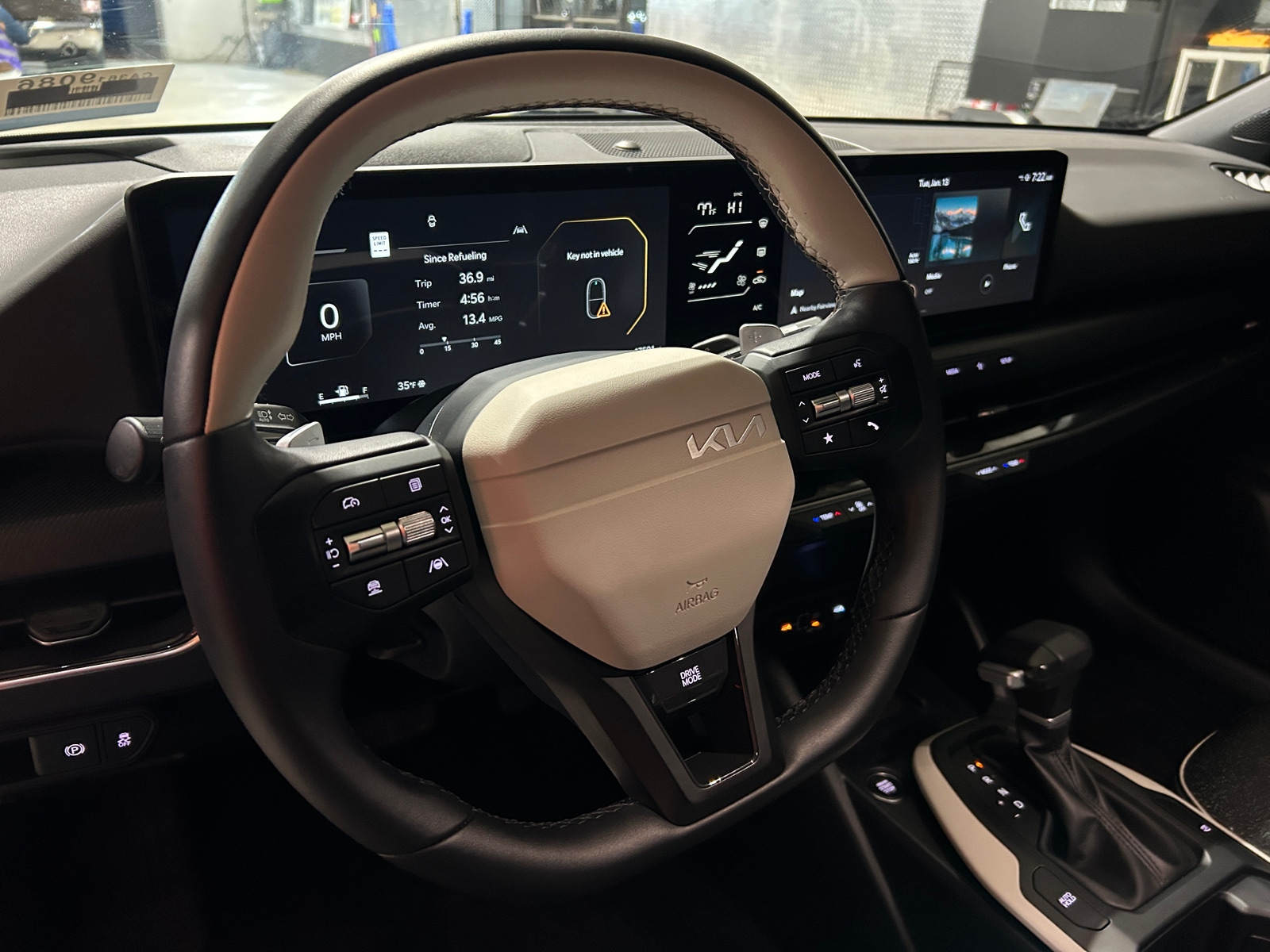 Thumbnail: 2025 Kia K4 - 4