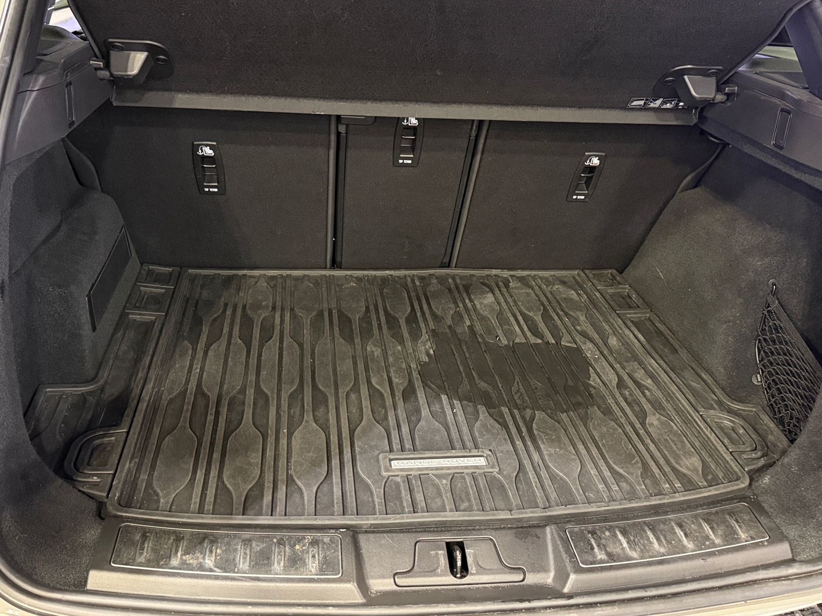 Thumbnail: 2023 Land Rover Range Rover Evoque - 6