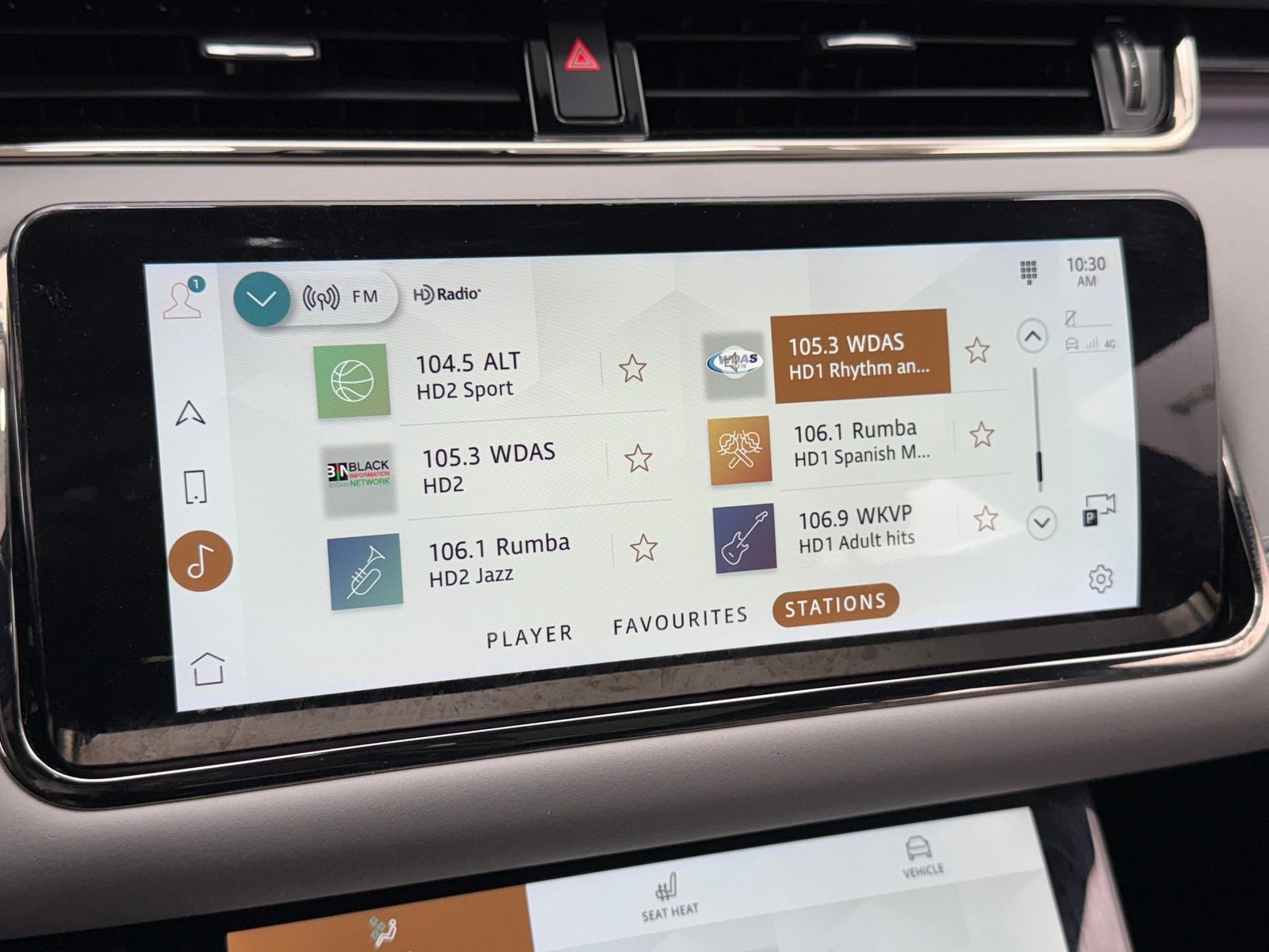 Thumbnail: 2023 Land Rover Range Rover Evoque - 3