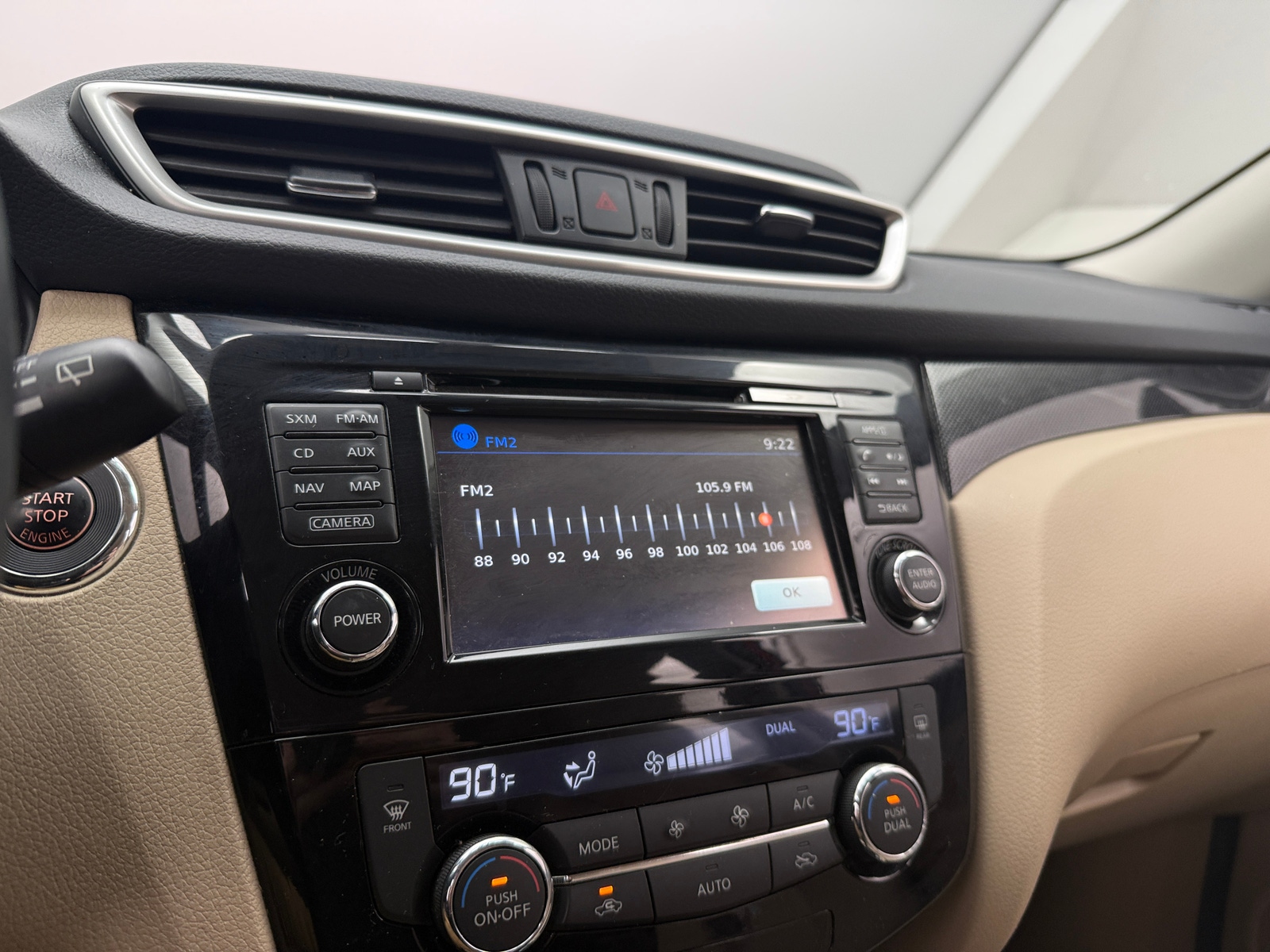 Thumbnail: 2016 Nissan Rogue - 4