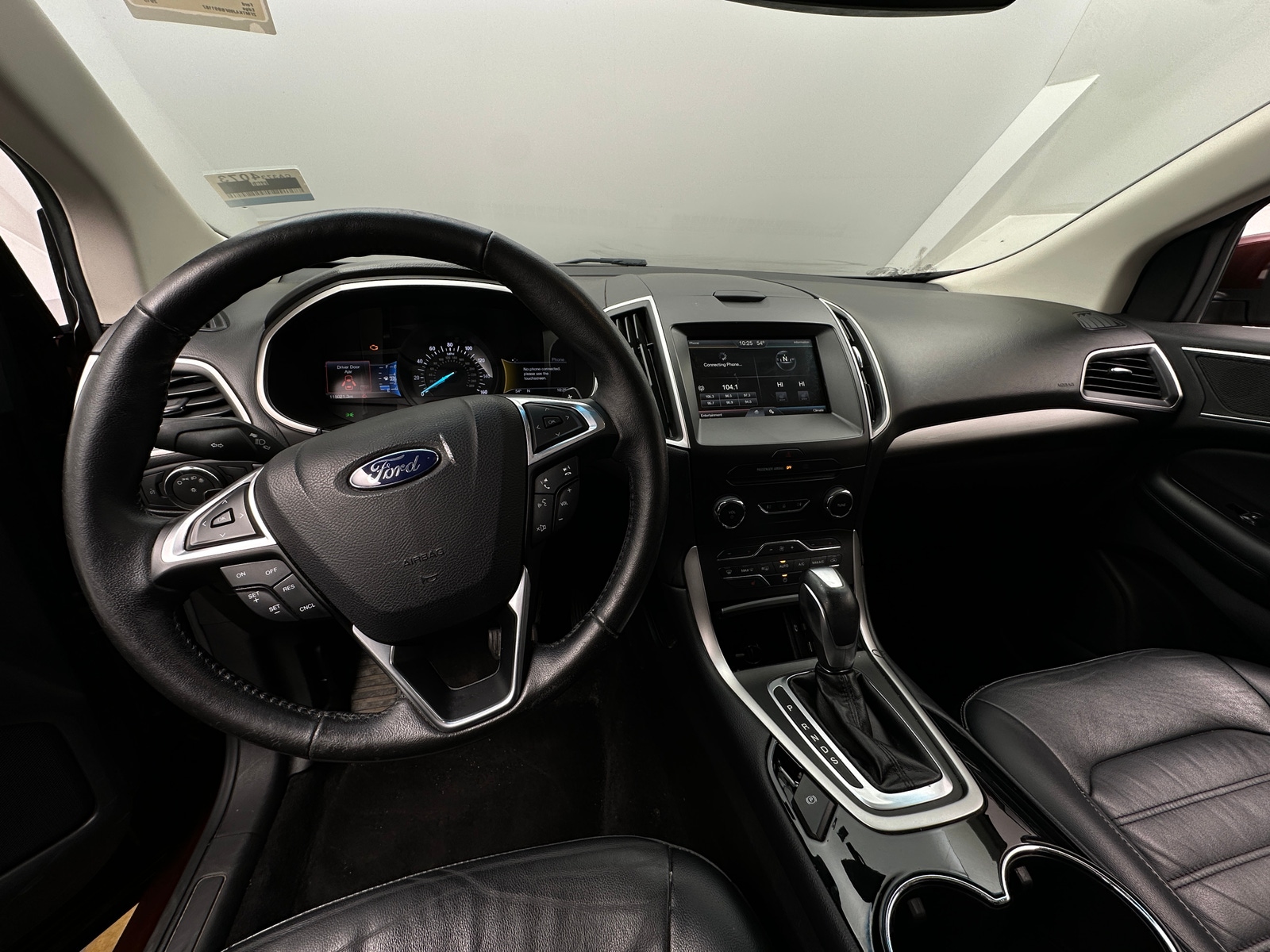 Thumbnail: 2015 Ford Edge - 3