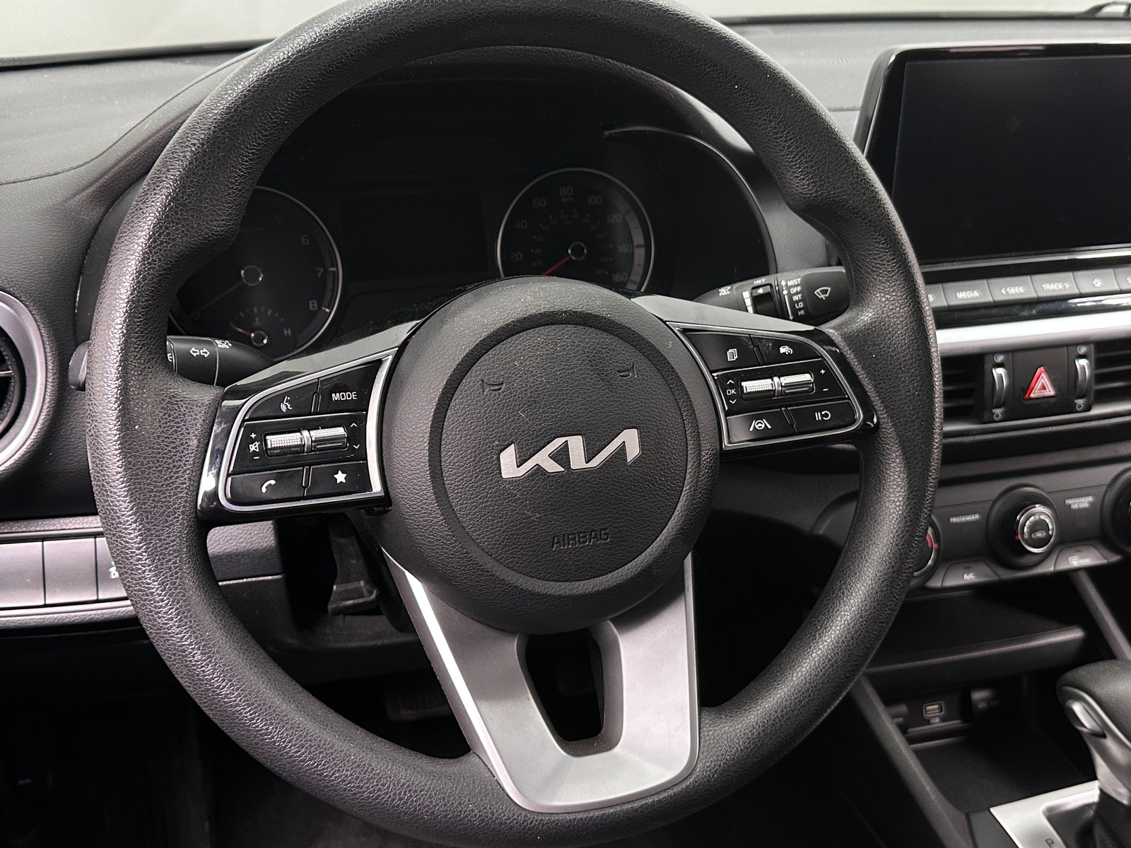 Thumbnail: 2023 Kia Forte - 5