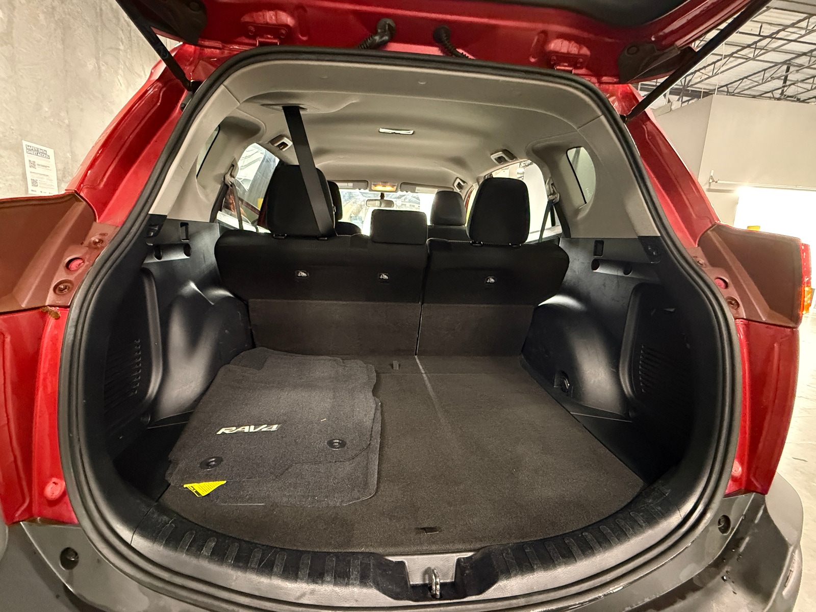 Thumbnail: 2015 Toyota RAV4 - 7