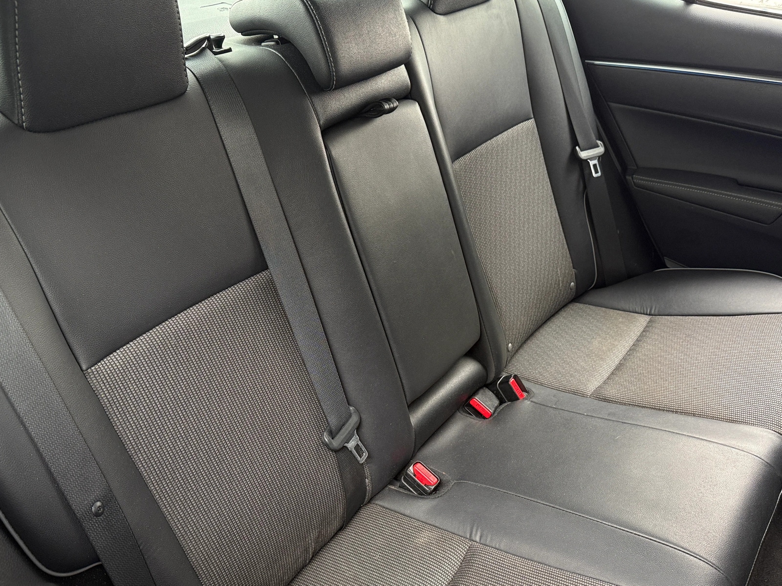 Thumbnail: 2016 Toyota Corolla - 6