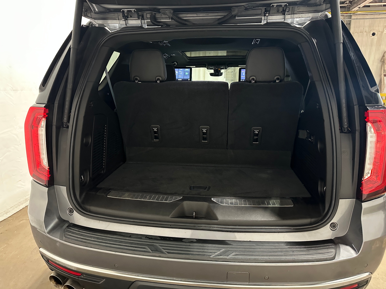 Thumbnail: 2021 GMC Yukon - 6