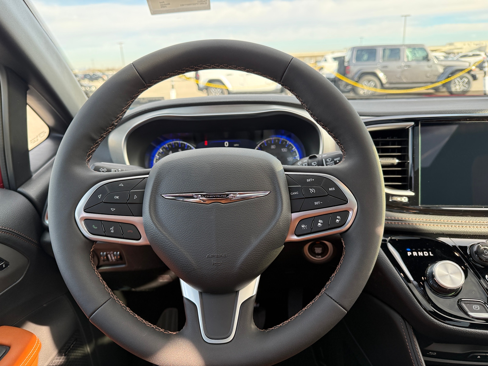 Thumbnail: 2026 Chrysler Pacifica - 4