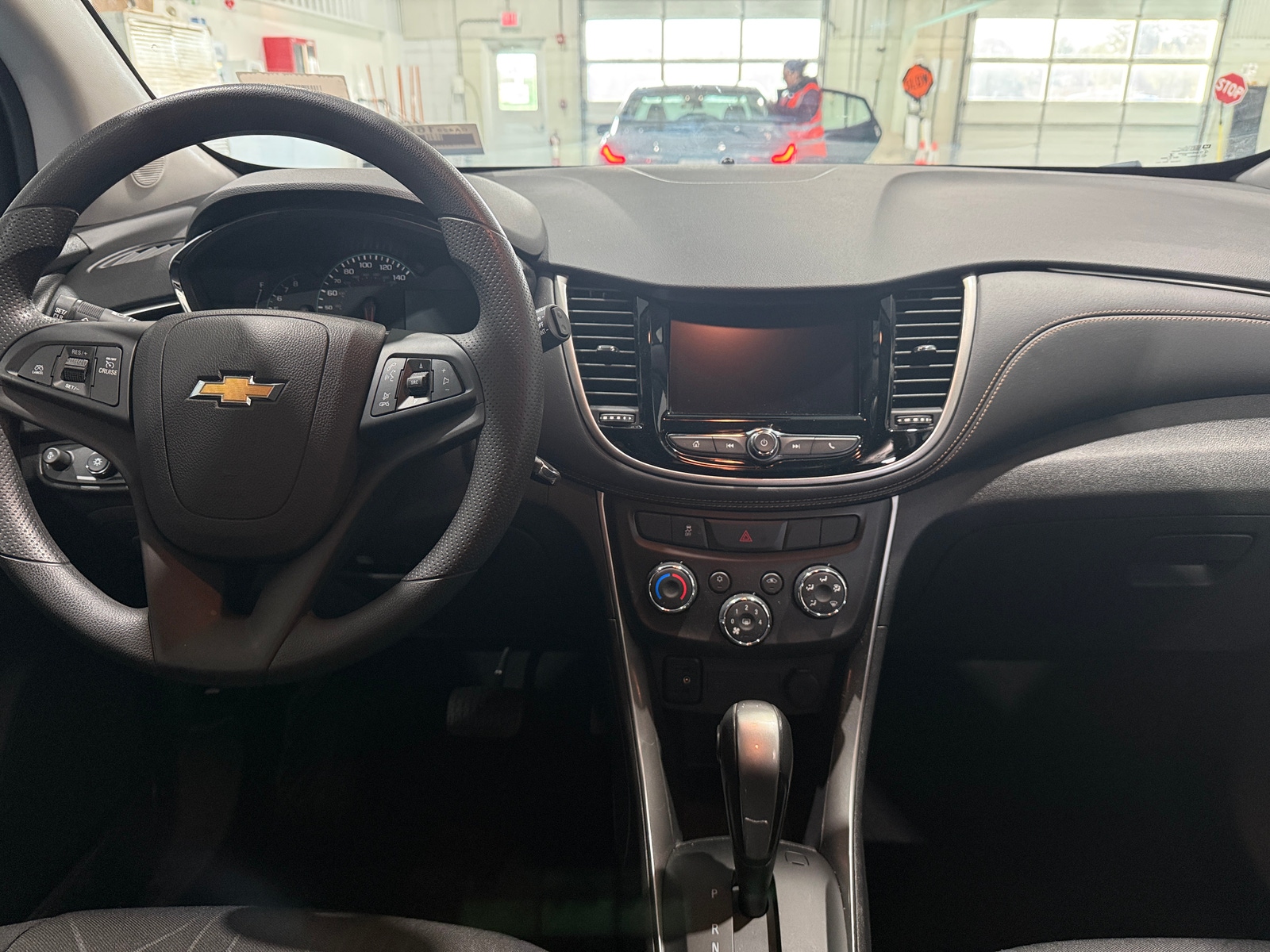 Thumbnail: 2020 Chevrolet Trax - 3