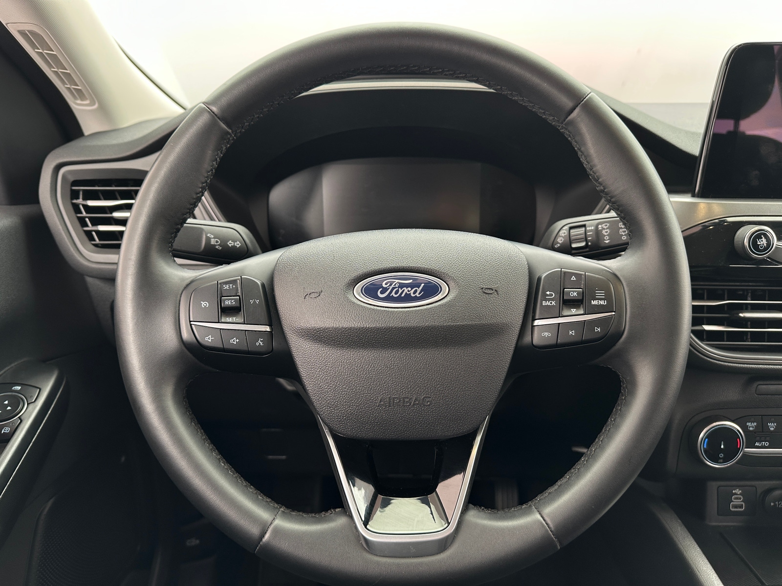 Thumbnail: 2024 Ford Escape - 5