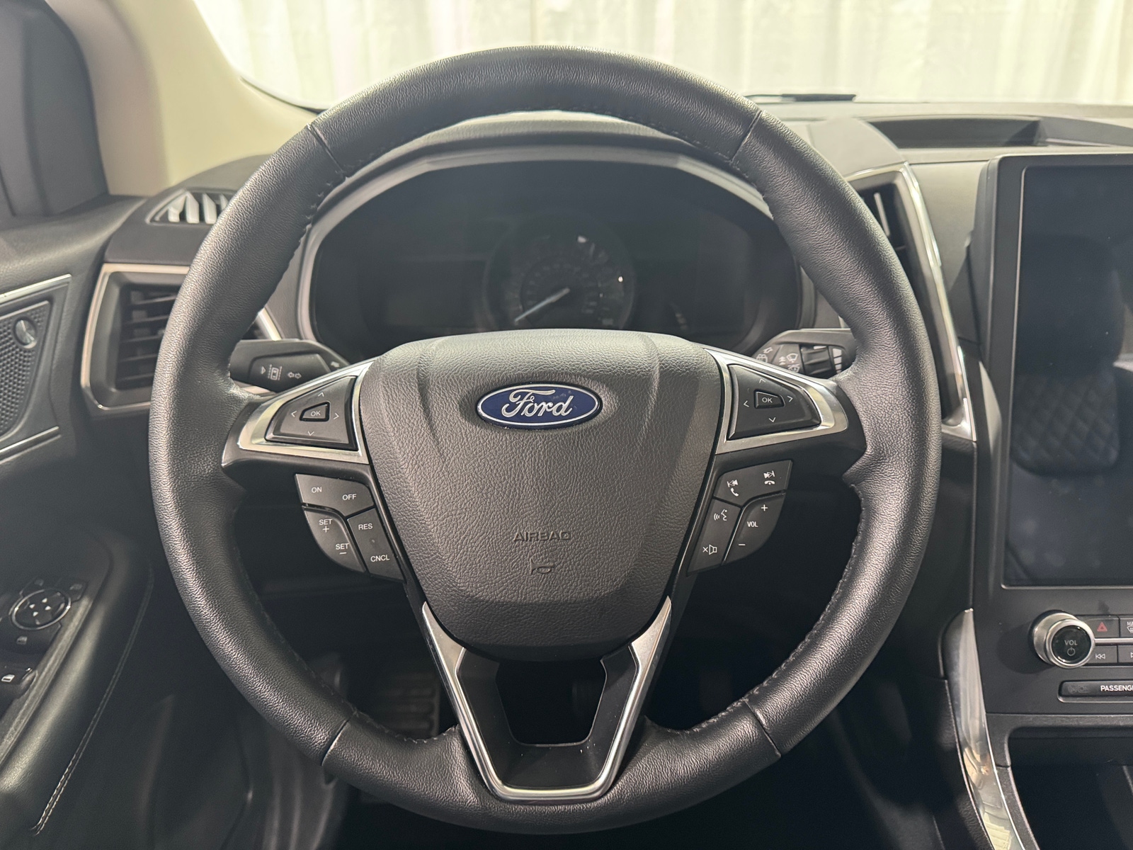 Thumbnail: 2024 Ford Edge - 4