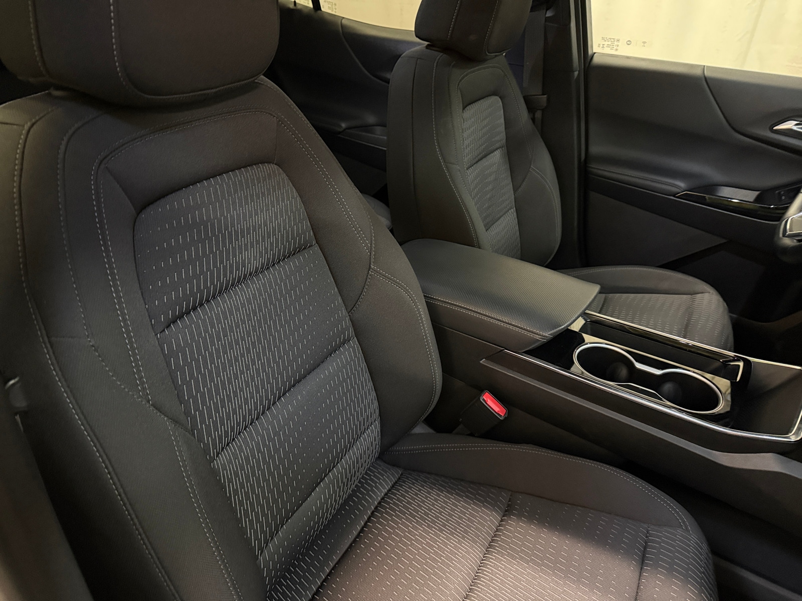 Thumbnail: 2025 Chevrolet Equinox - 2