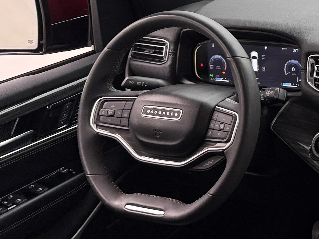 Thumbnail: 2022 Jeep Wagoneer - 4