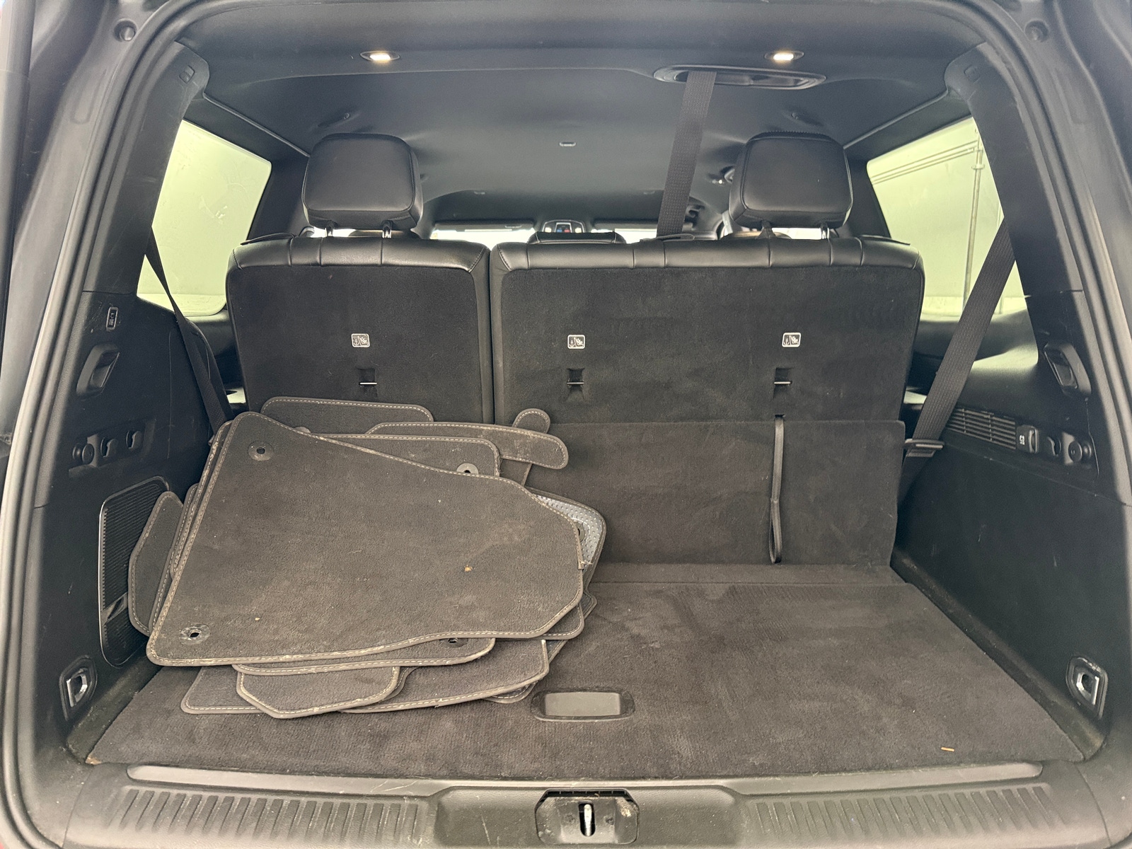 Thumbnail: 2022 Jeep Wagoneer - 6