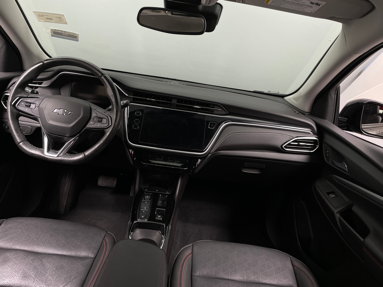 Thumbnail: 2023 Chevrolet Bolt EUV - 3