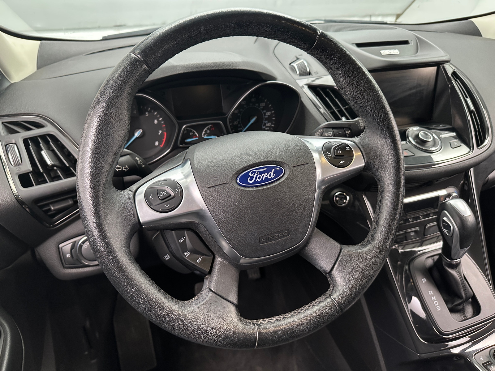 Thumbnail: 2015 Ford Escape - 4