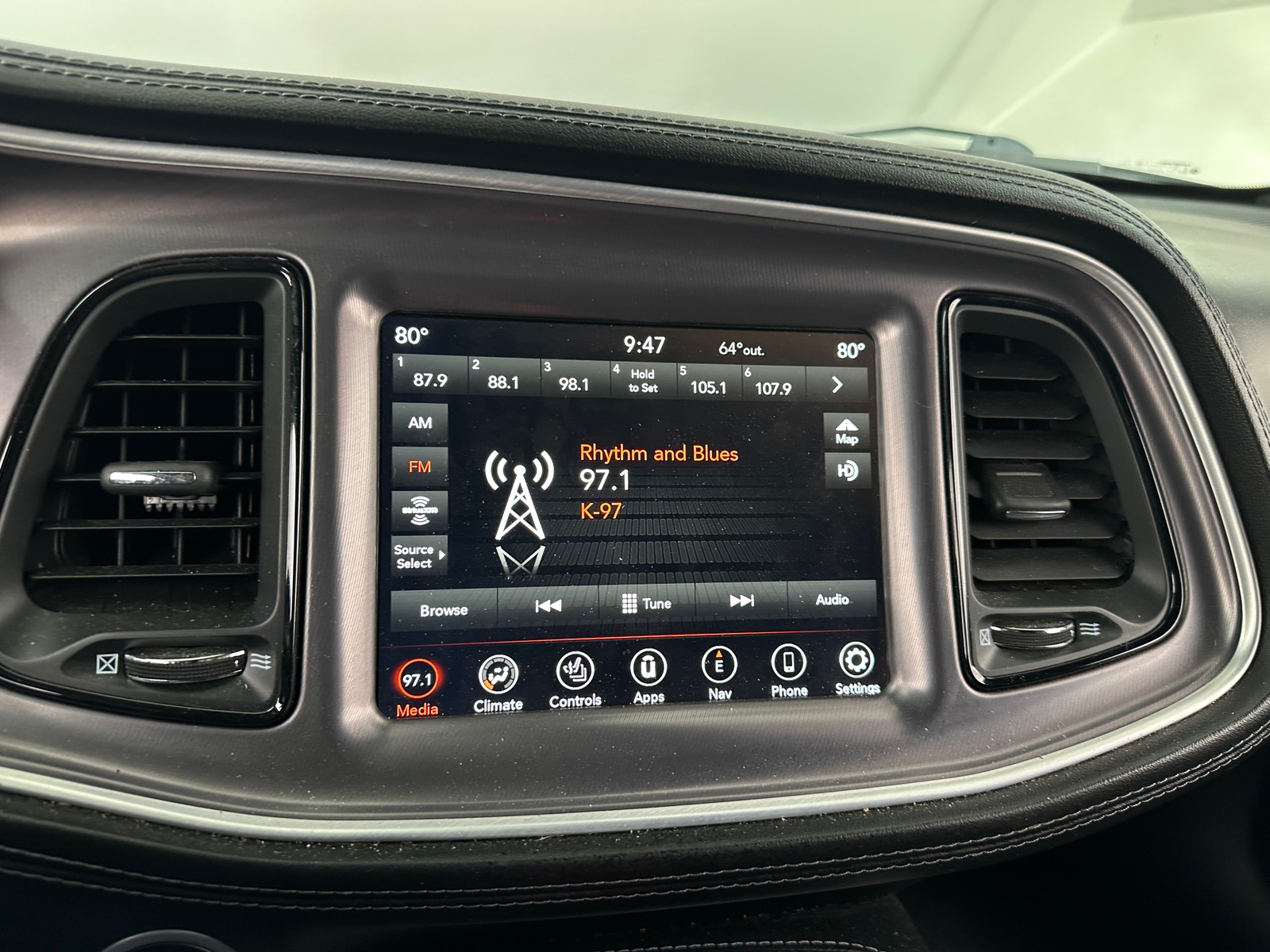 Thumbnail: 2020 Dodge Challenger - 2