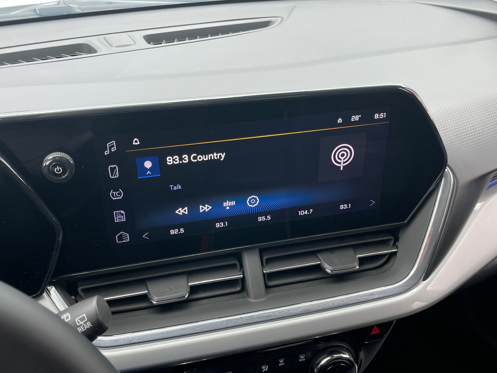 Thumbnail: 2025 Chevrolet Trax - 4