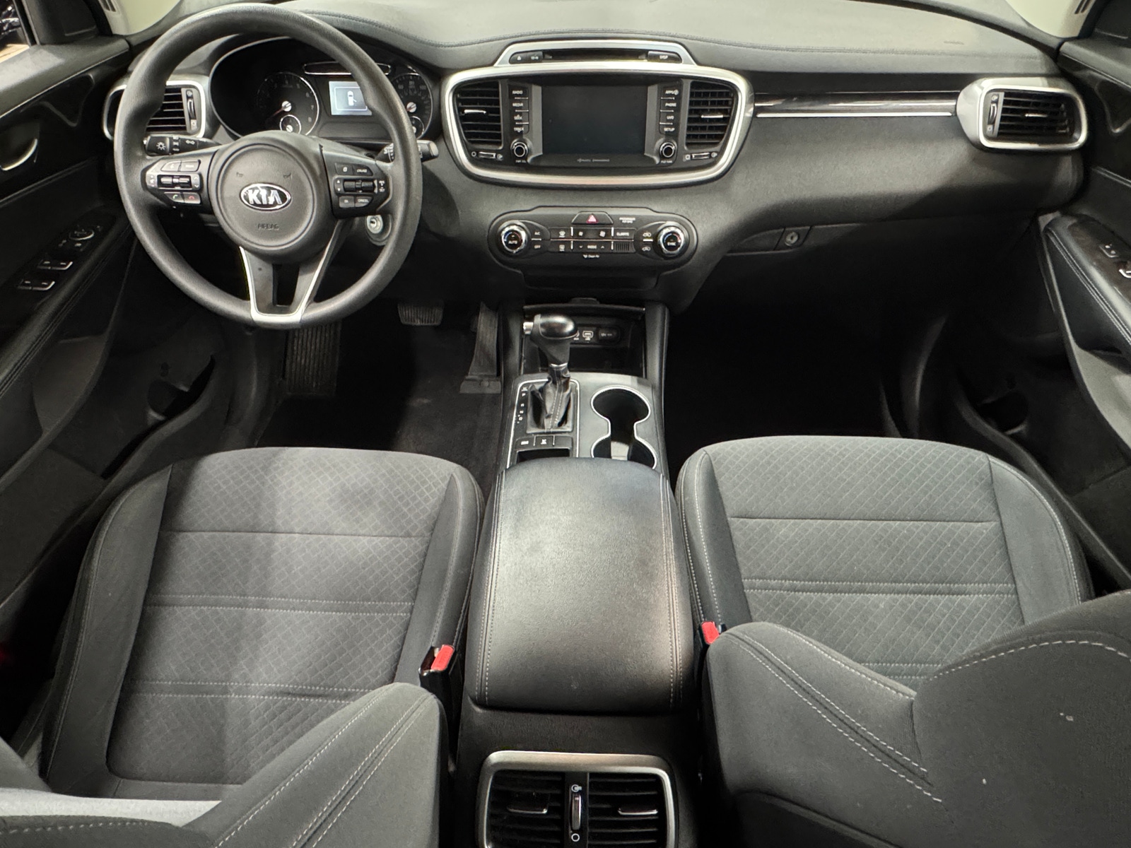 Thumbnail: 2018 Kia Sorento - 3