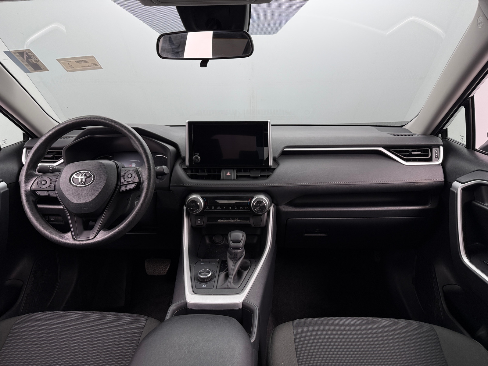 Thumbnail: 2025 Toyota RAV4 - 3