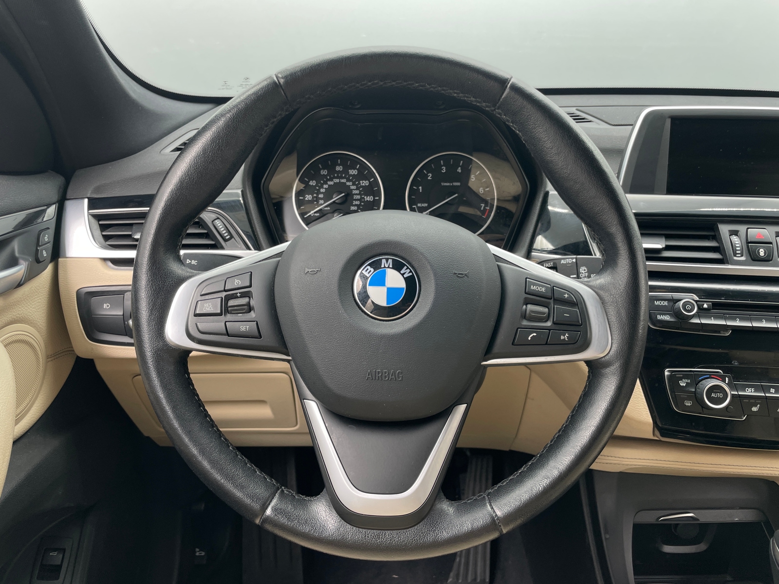 Thumbnail: 2017 BMW X1 - 4