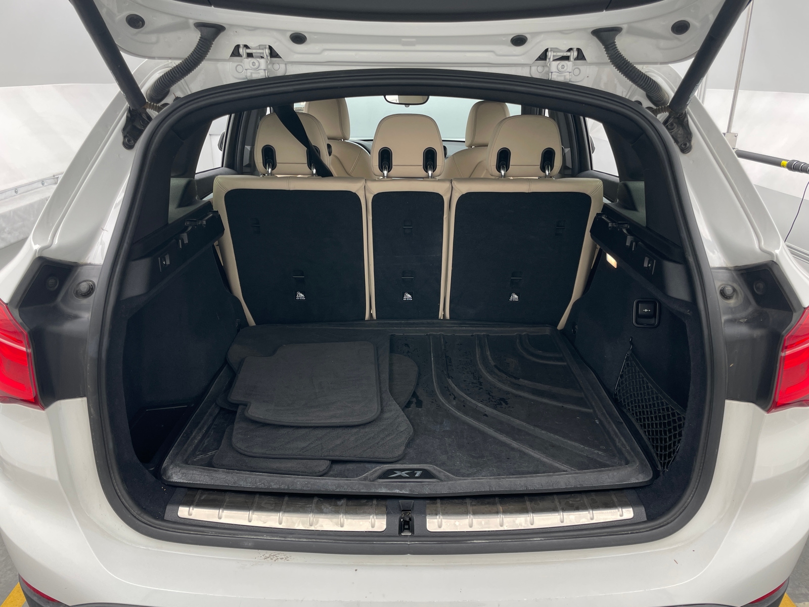 Thumbnail: 2017 BMW X1 - 6