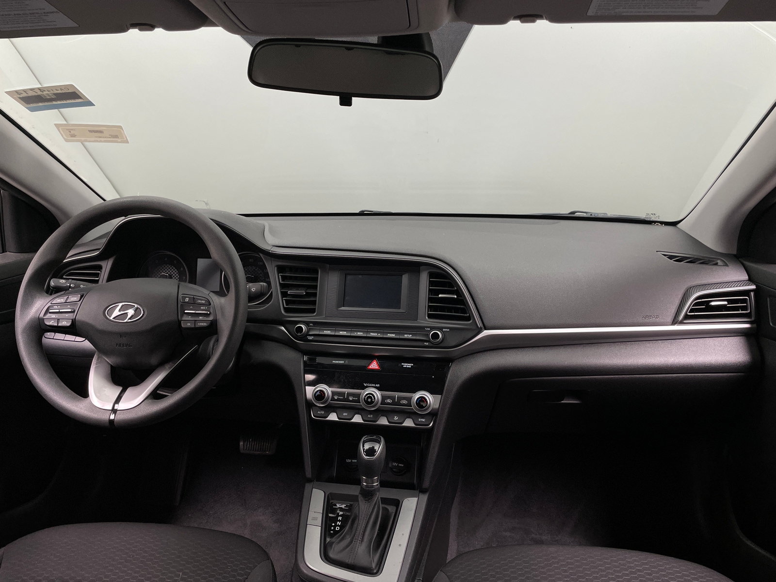 Thumbnail: 2020 Hyundai Elantra - 3