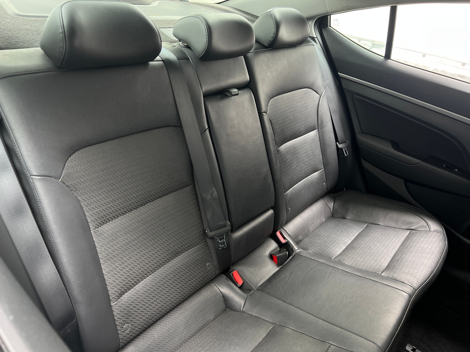 Thumbnail: 2017 Hyundai Elantra - 5