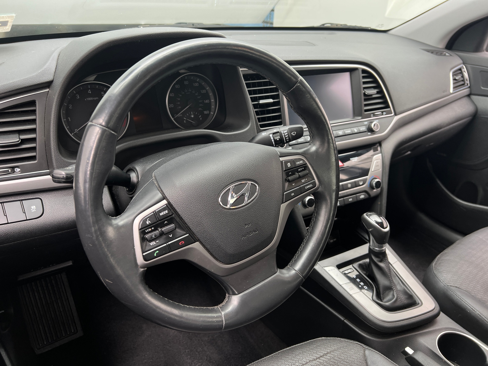 Thumbnail: 2017 Hyundai Elantra - 4