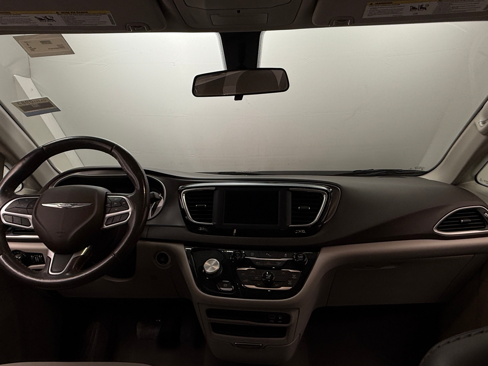 Thumbnail: 2020 Chrysler Voyager - 3