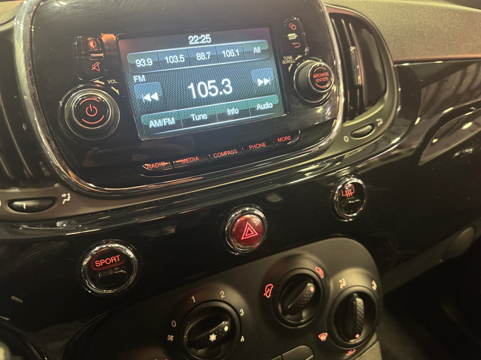 Thumbnail: 2017 Fiat 500 - 4