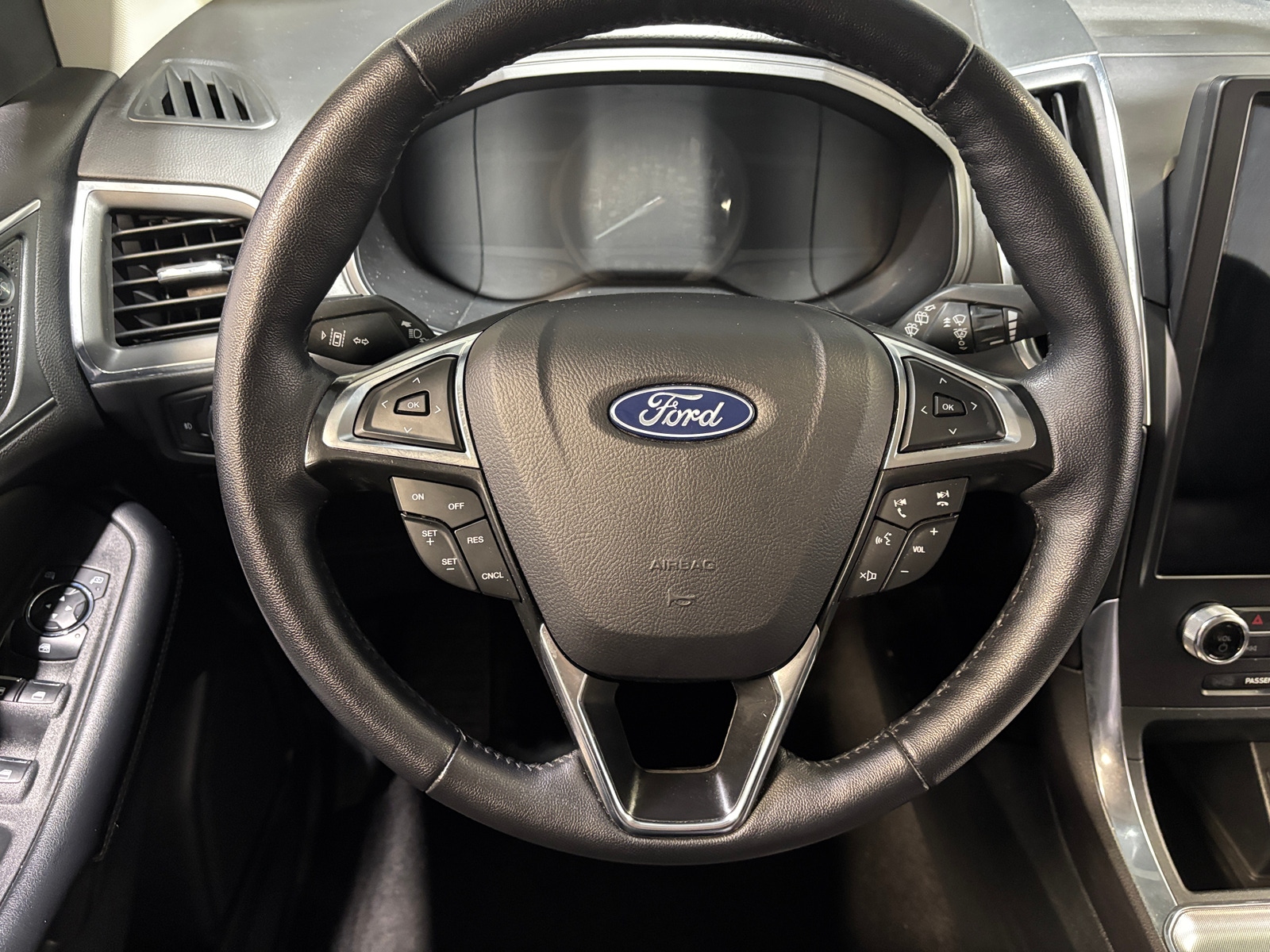 Thumbnail: 2024 Ford Edge - 4