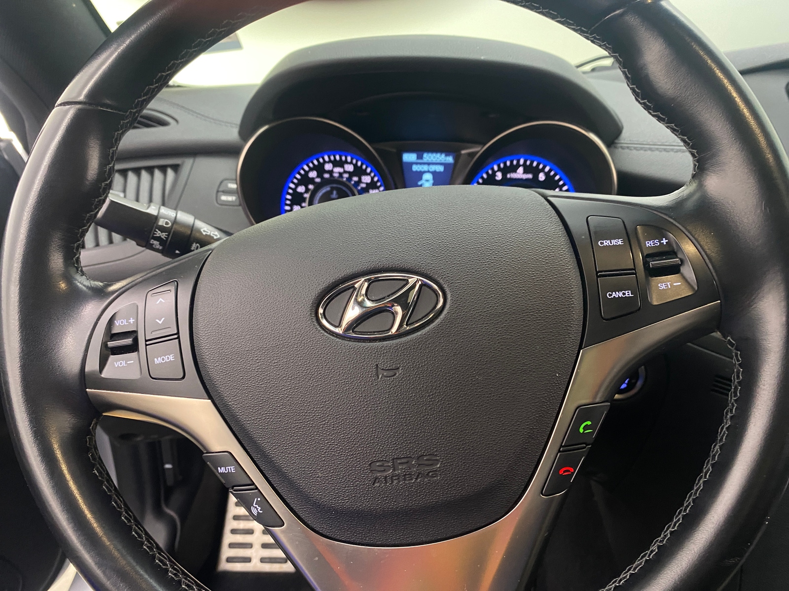 Thumbnail: 2015 Hyundai Genesis - 3