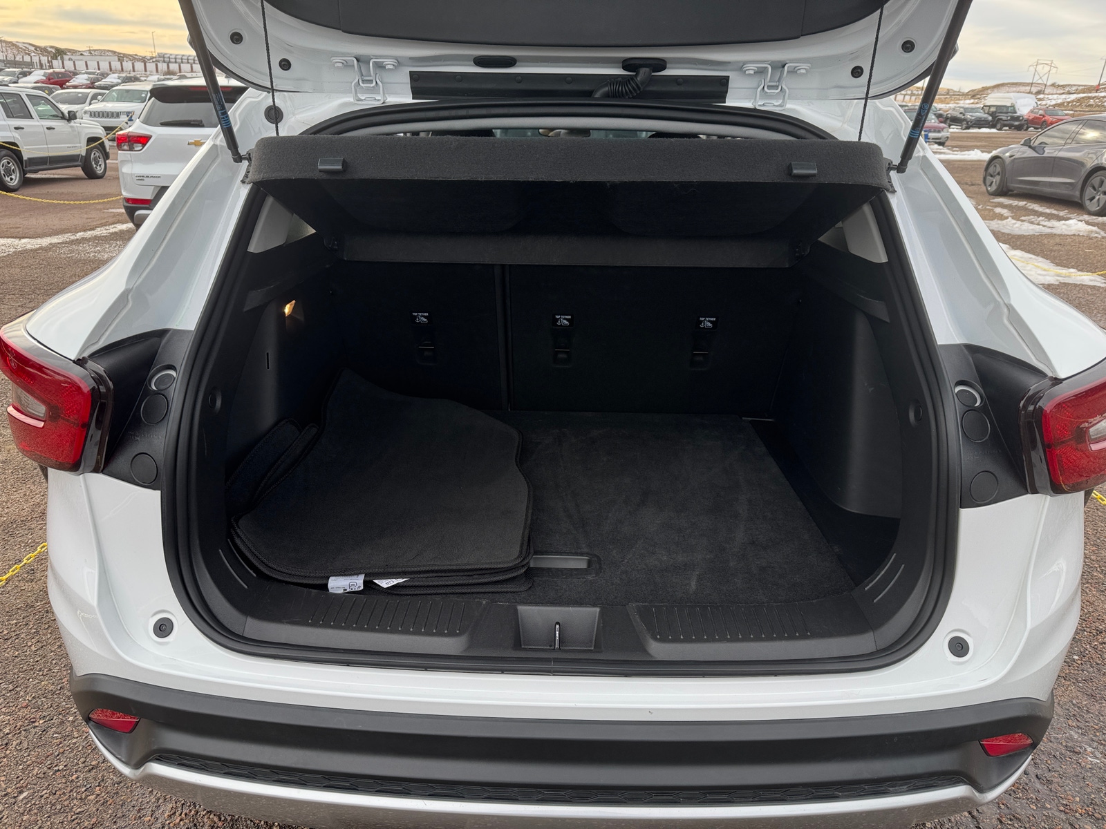 Thumbnail: 2025 Chevrolet Trax - 7