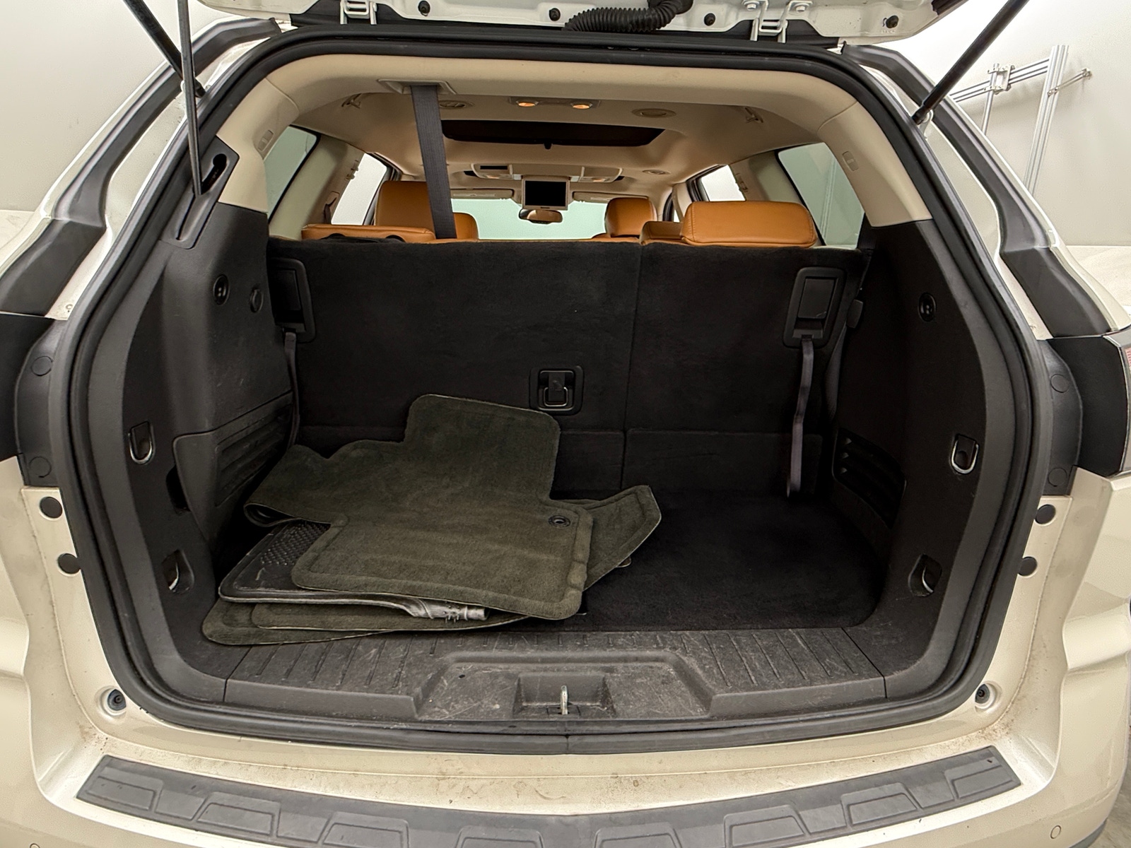 Thumbnail: 2014 Chevrolet Traverse - 6