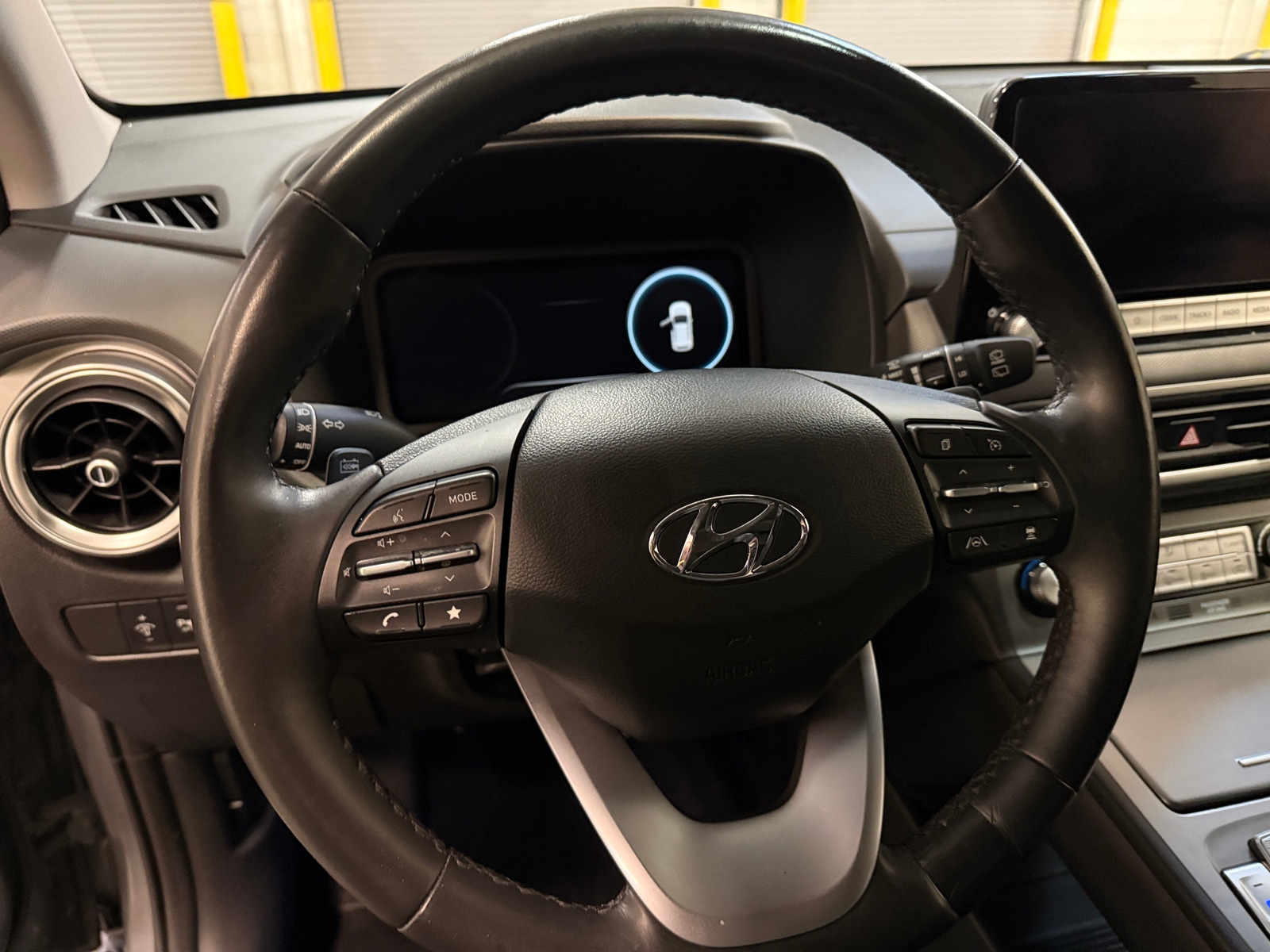 Thumbnail: 2023 Hyundai Kona - 4