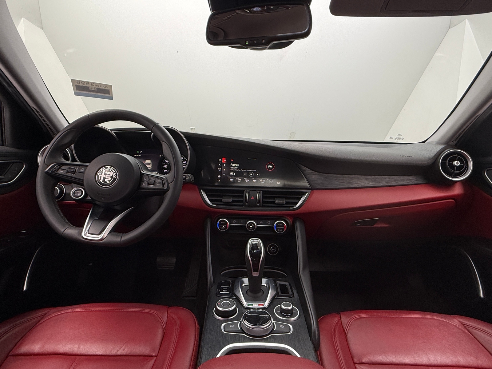 Thumbnail: 2020 Alfa Romeo Giulia - 2