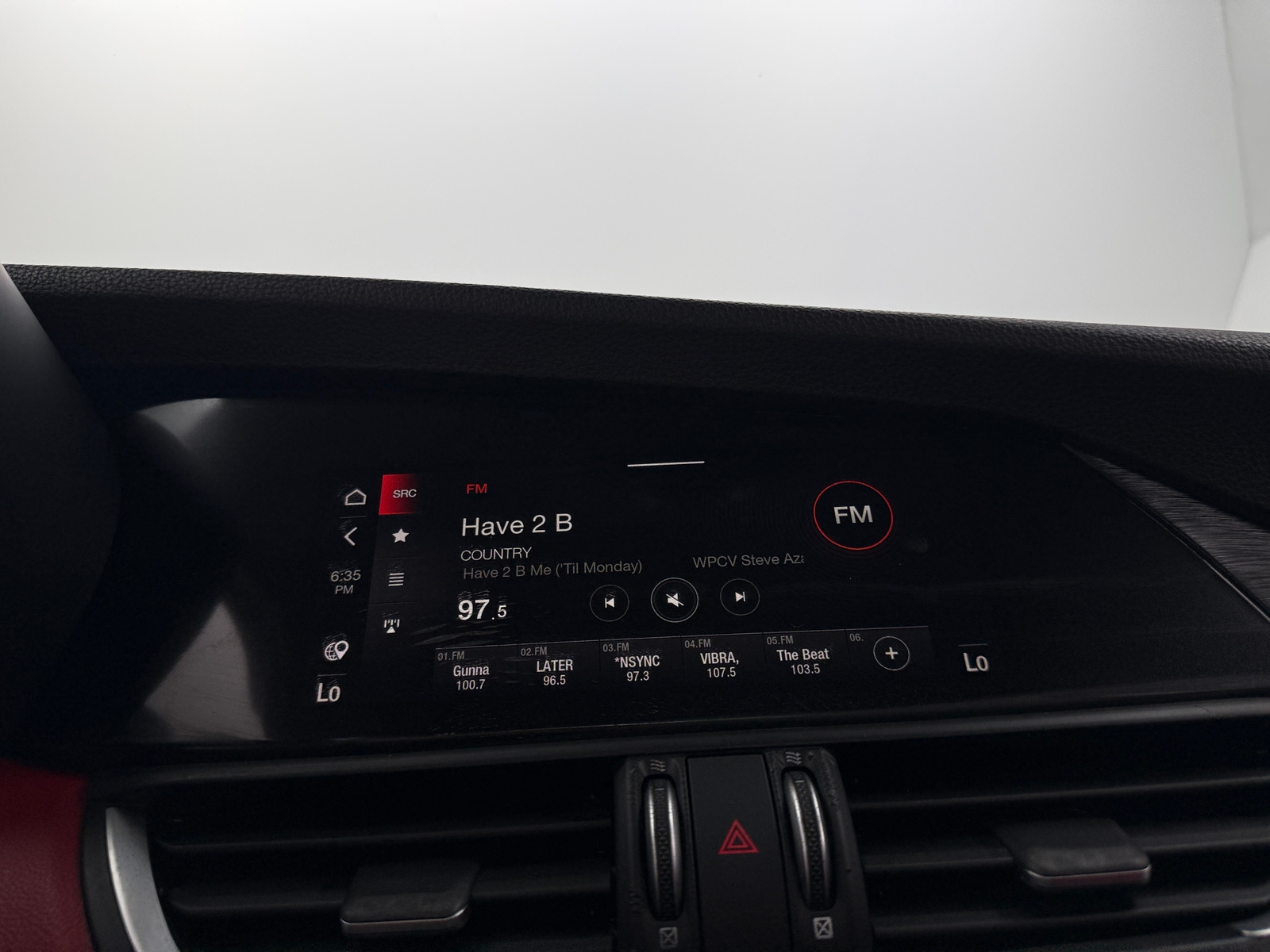 Thumbnail: 2020 Alfa Romeo Giulia - 3