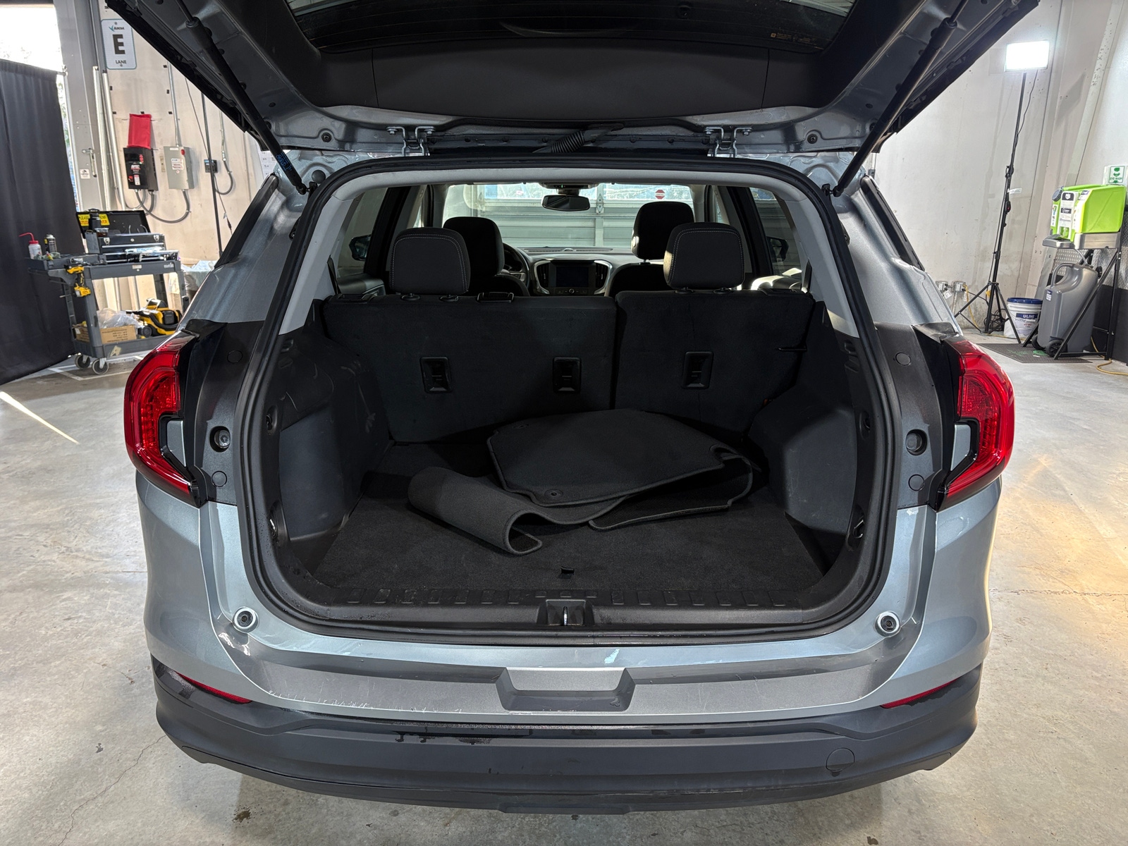 Thumbnail: 2024 GMC Terrain - 7